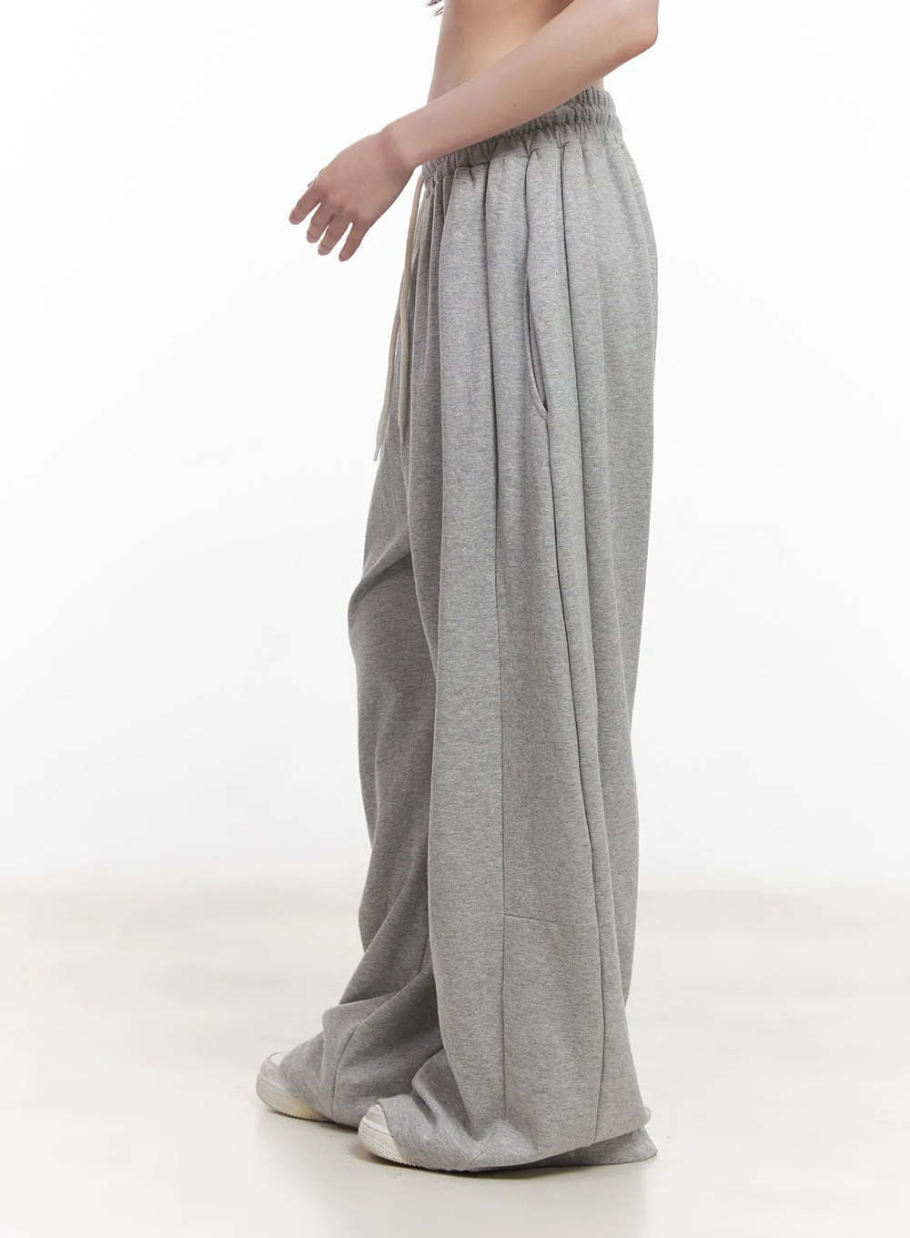 Adjustable Pintuck Wide-Leg Sweatpants CY521 - Image 3