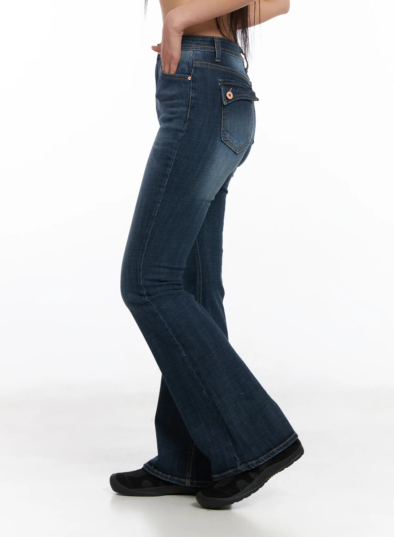 Alayah Vintage Wash Flared Jeans CF506 - Image 4