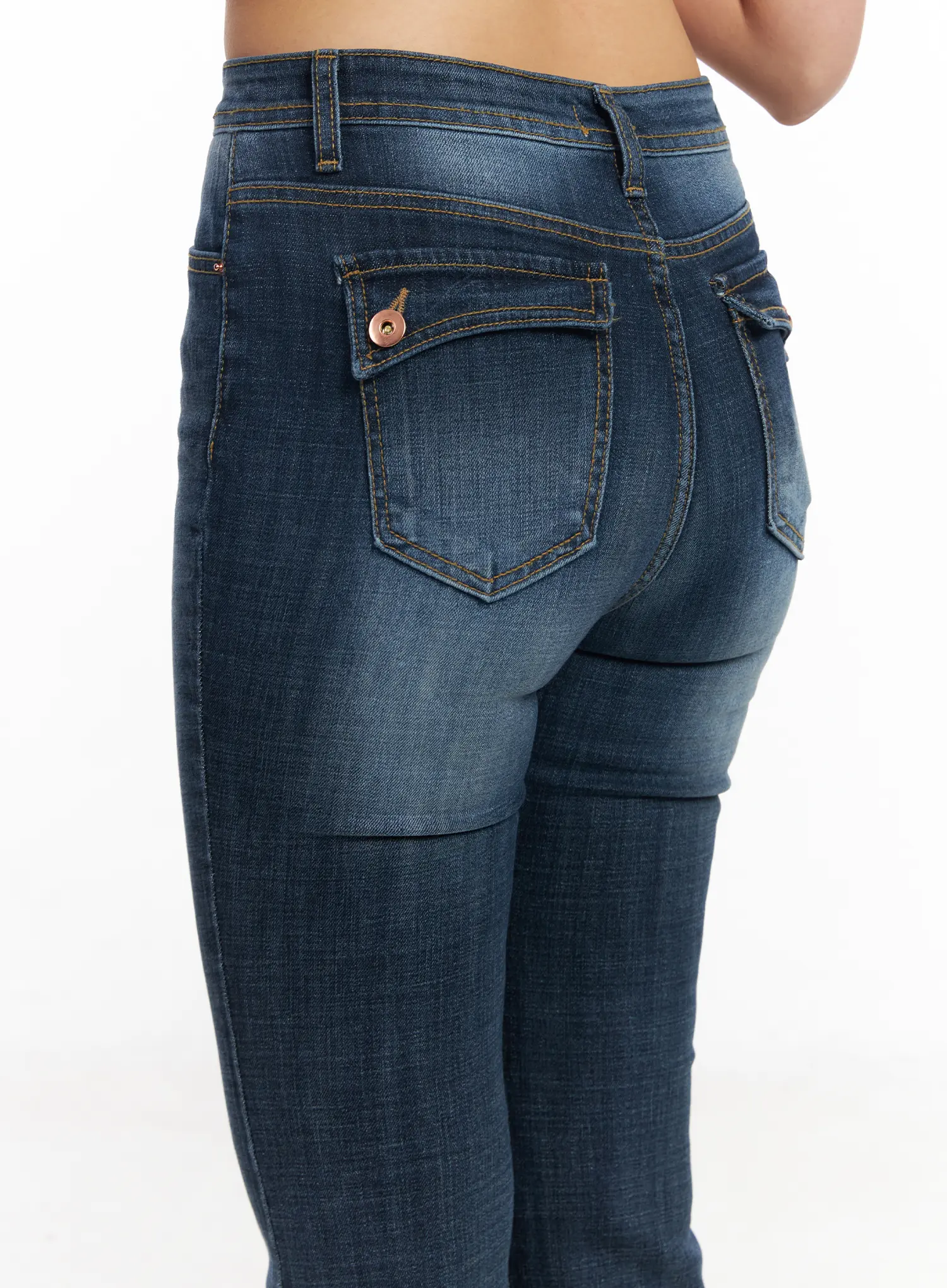Alayah Vintage Wash Flared Jeans CF506 - Image 5