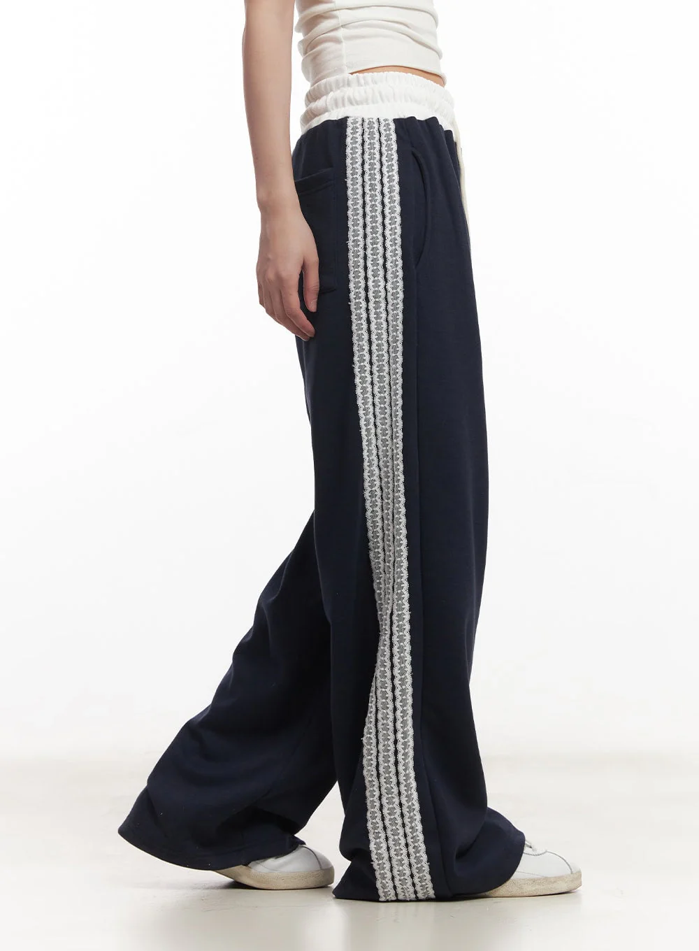 Angel Lace Wide-Leg Trackpants CA521 - Image 3
