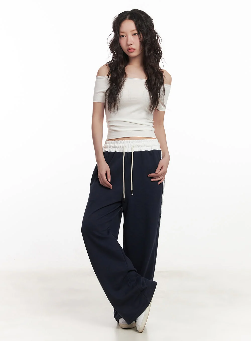 Angel Lace Wide-Leg Trackpants CA521 - Image 6