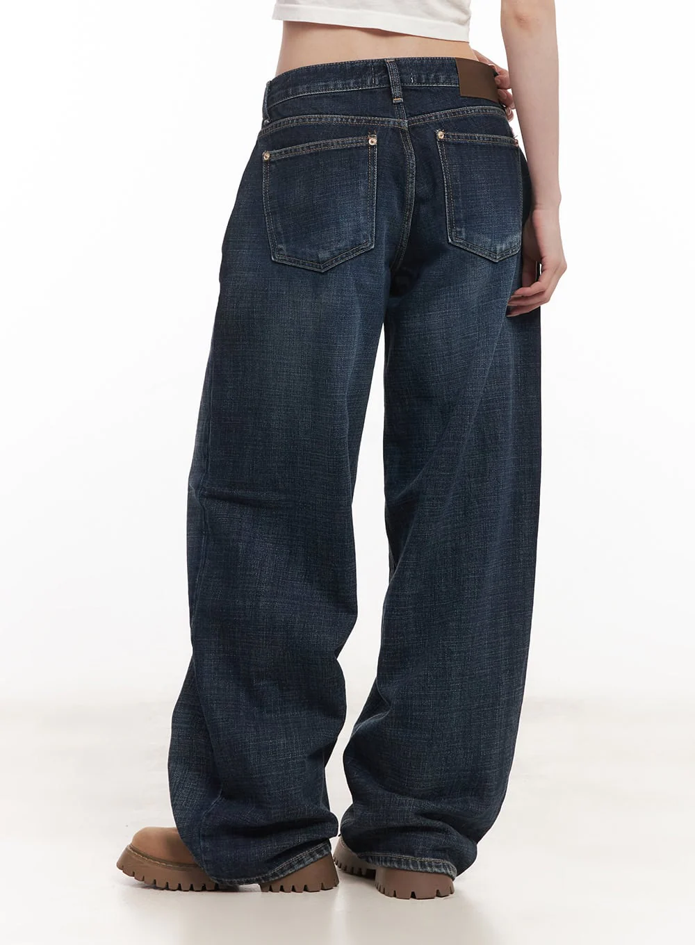 Annie Washed Wide-Leg Jeans CM518 - Image 7