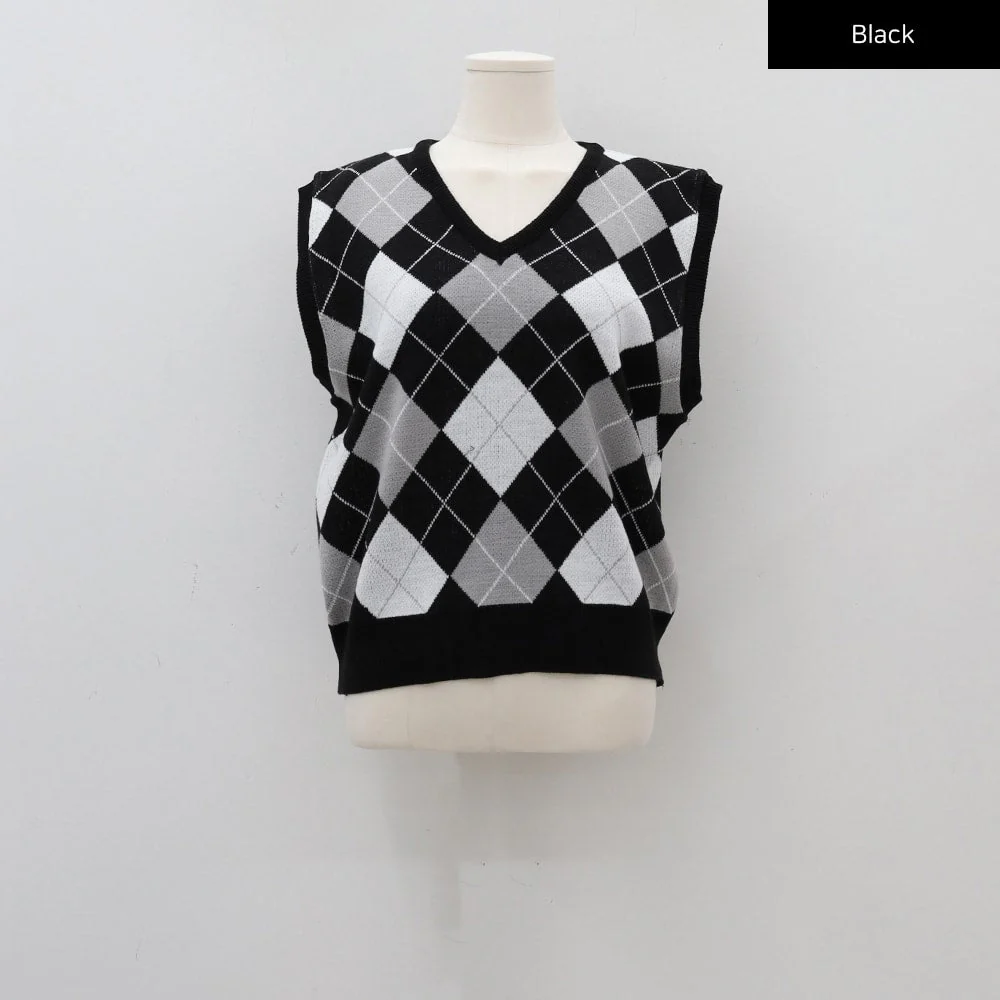 Argyle Pattern Vest C1703 - Image 17
