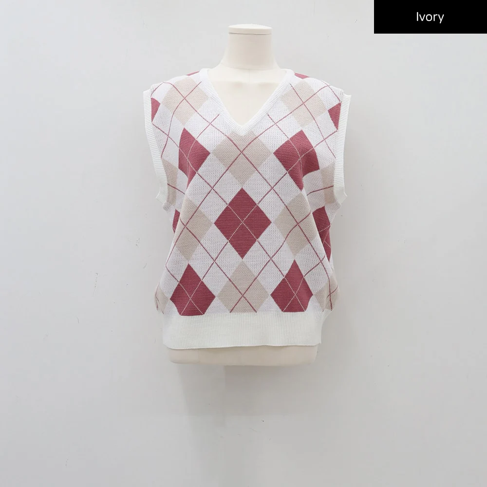 Argyle Pattern Vest C1703 - Image 20