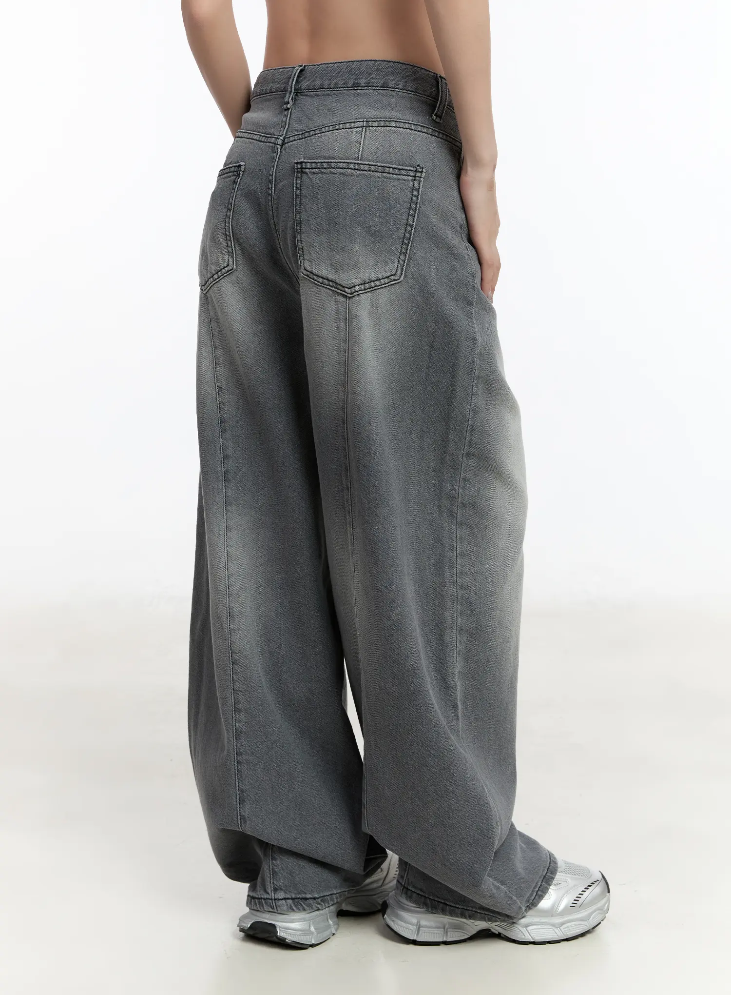 Armani Washed Wide Leg Jeans CM511 - Image 6