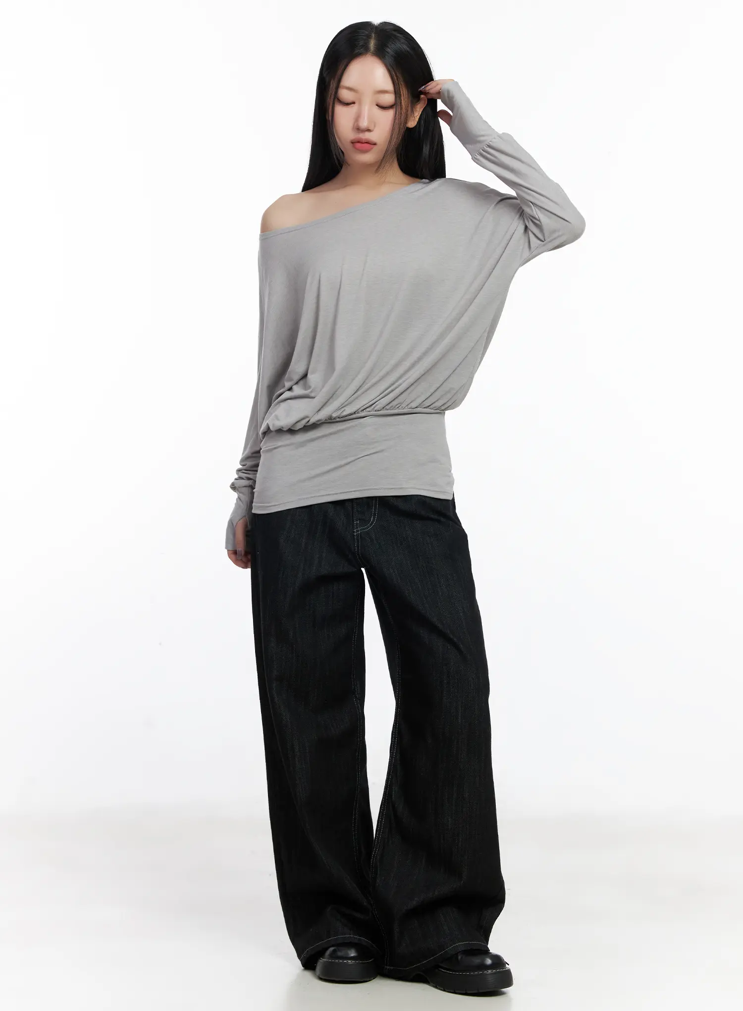 Asymmetric Button-Detail Off-Shoulder Long Sleeve Top CJ530 - Image 3