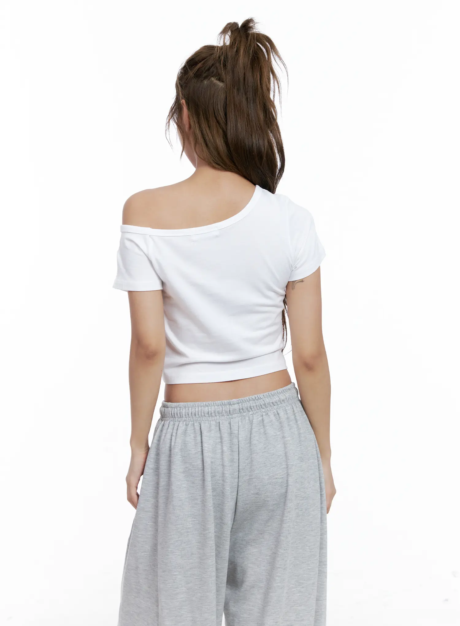 Asymmetric Off-Shoulder Crop Top CL514 - Image 5