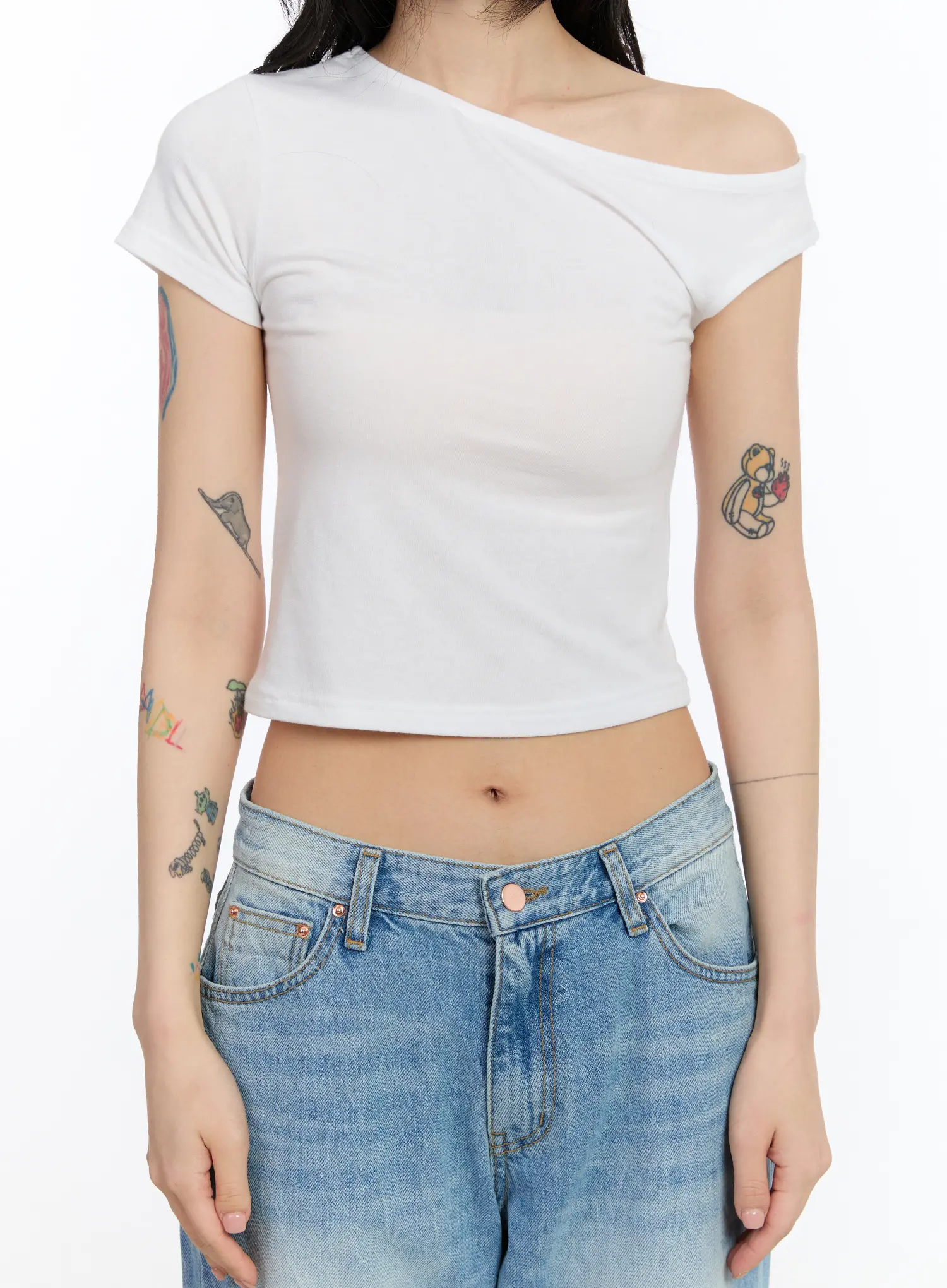 Asymmetric Off-Shoulder Tee CA508 - Image 5