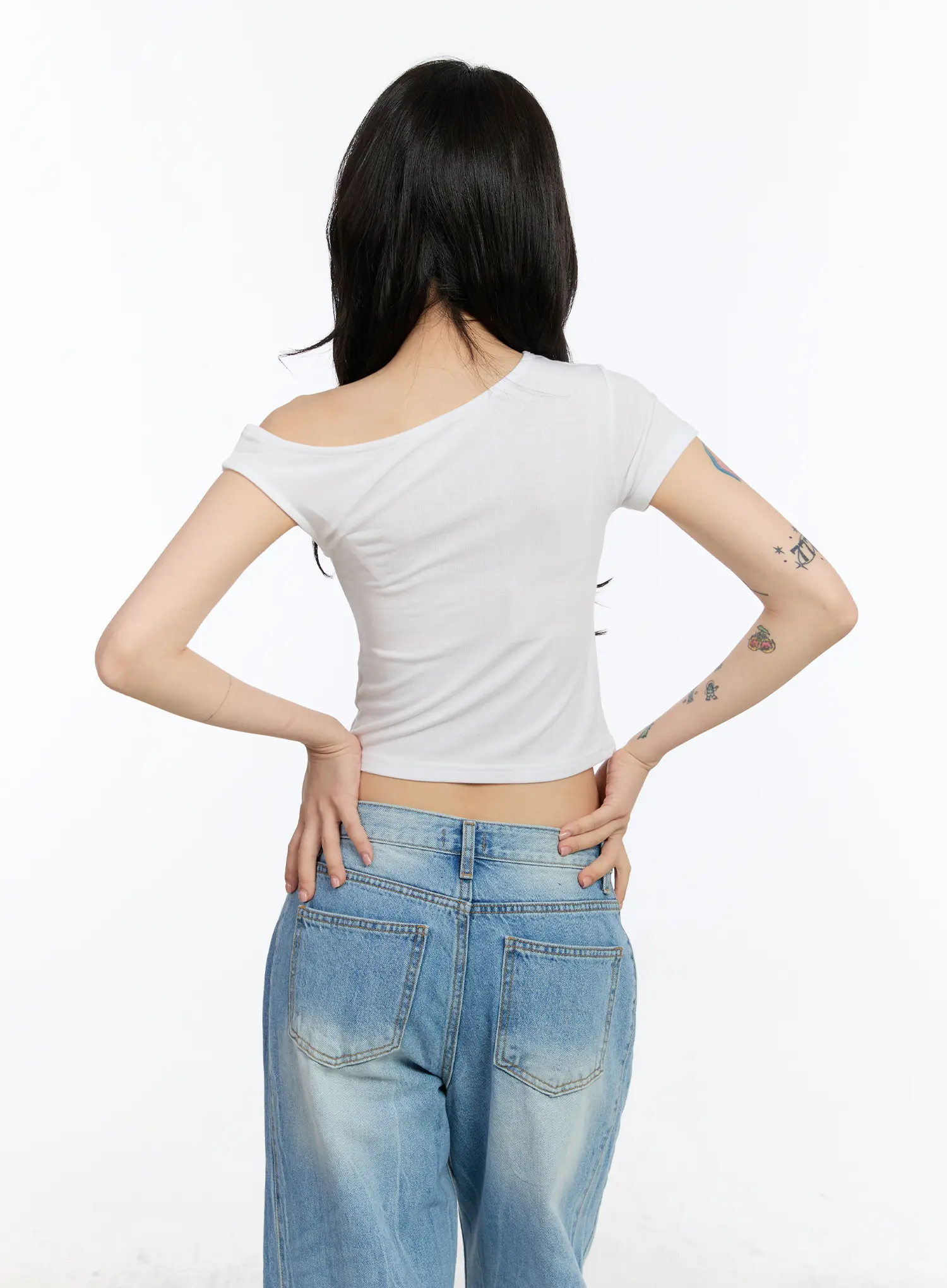 Asymmetric Off-Shoulder Tee CA508 - Image 9