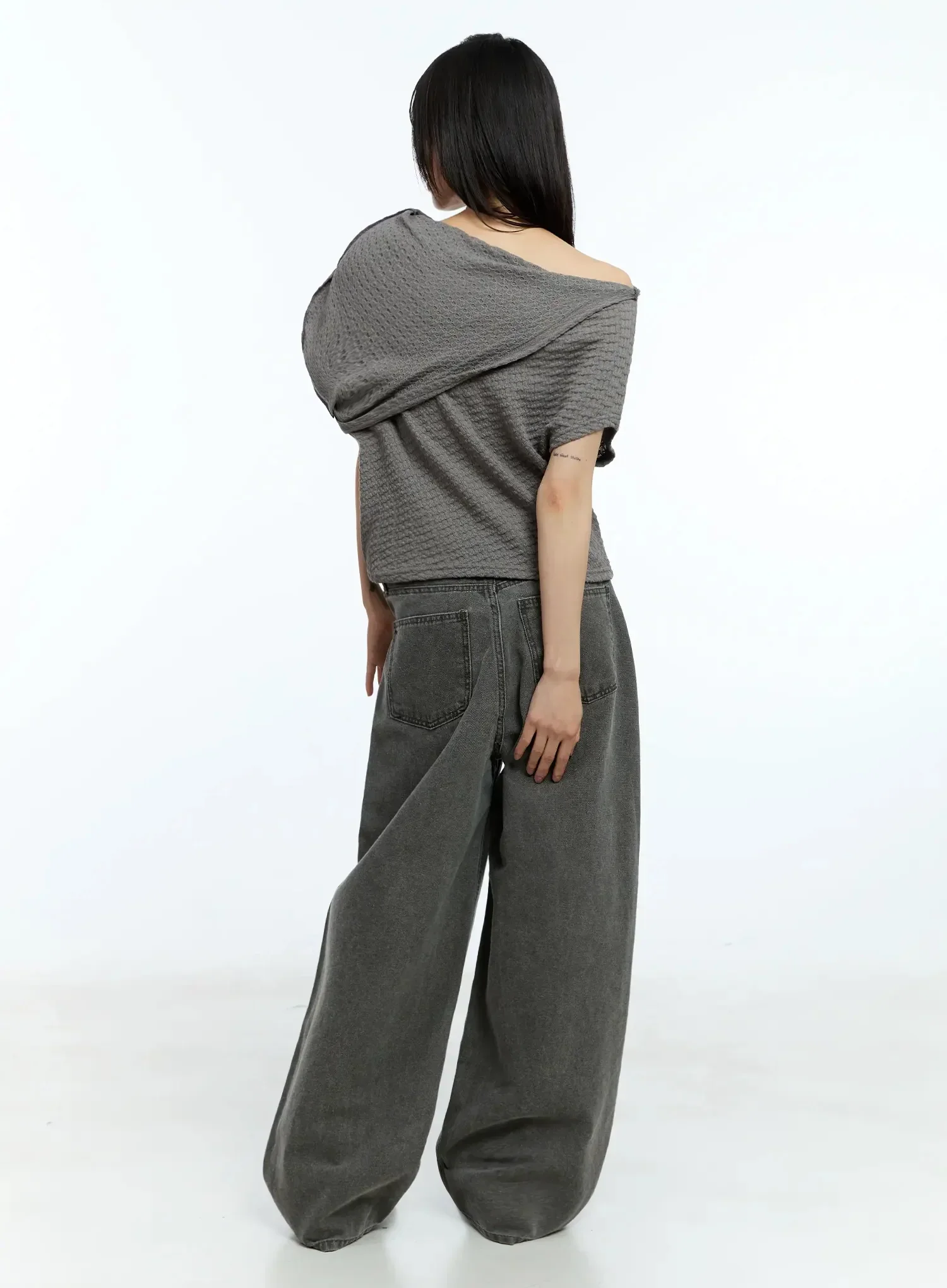 Asymmetric One-Shoulder Loose-Fit Top IU525 - Image 10