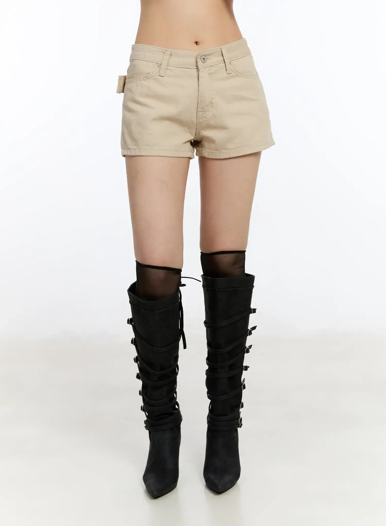 Back Eyelet Belt Detail Cotton Shorts CA507 - Image 8