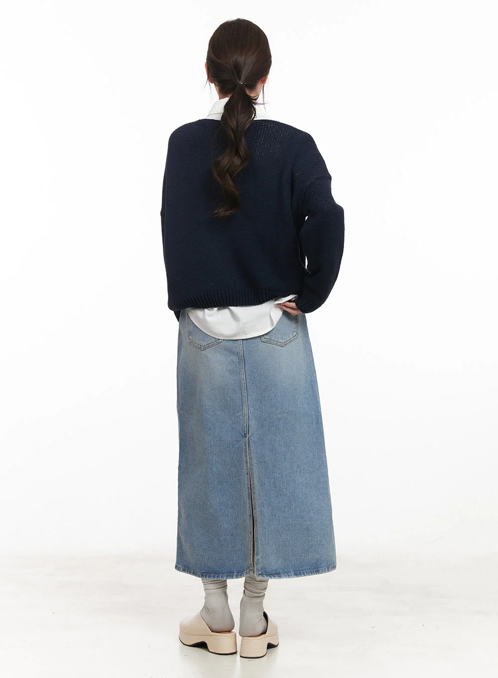 Back-Slit Stitched Denim Maxi Skirt CM511 - Image 10