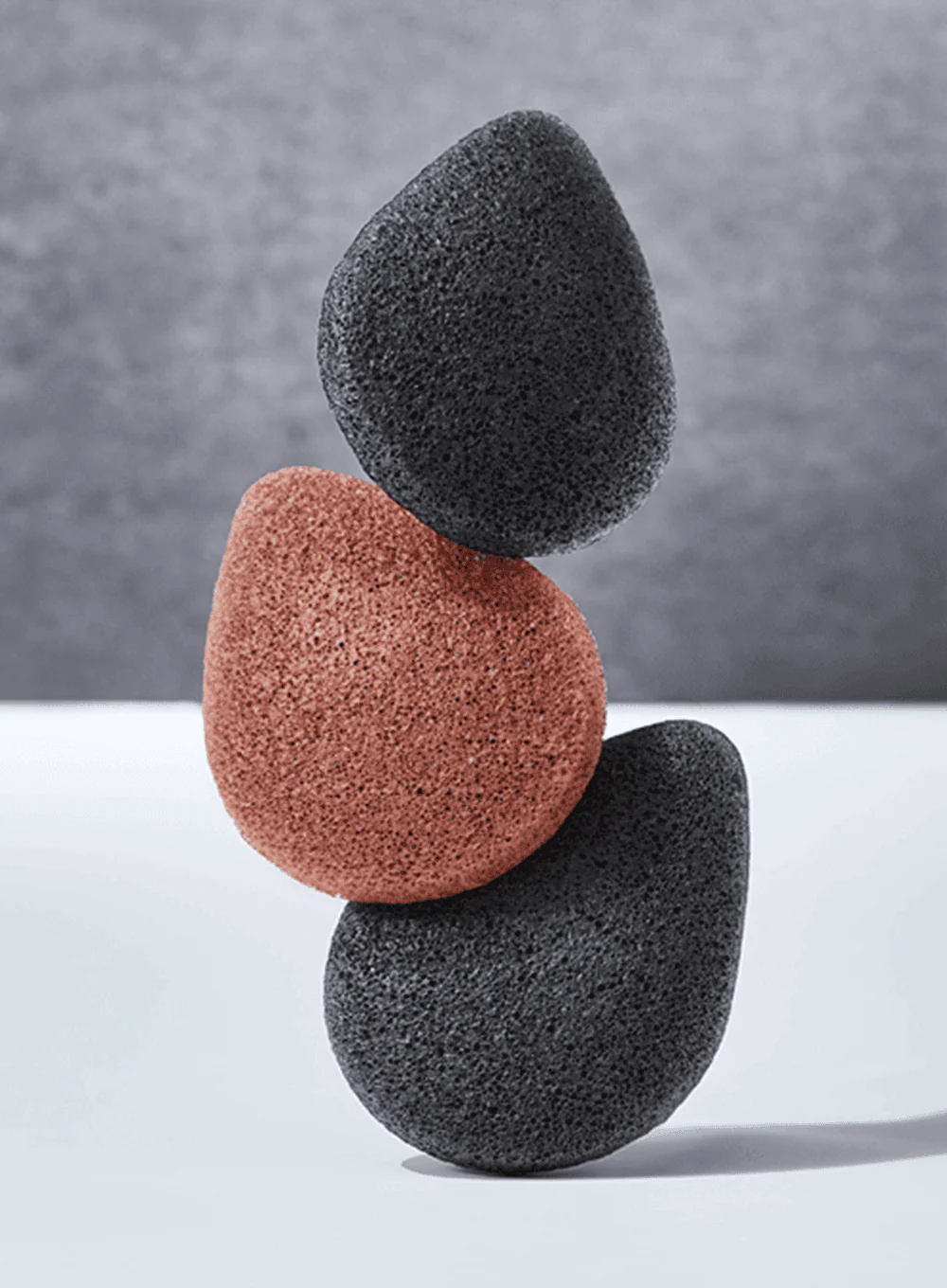 Bamboo Charcoal Konjac Sponge (7g) - Image 3