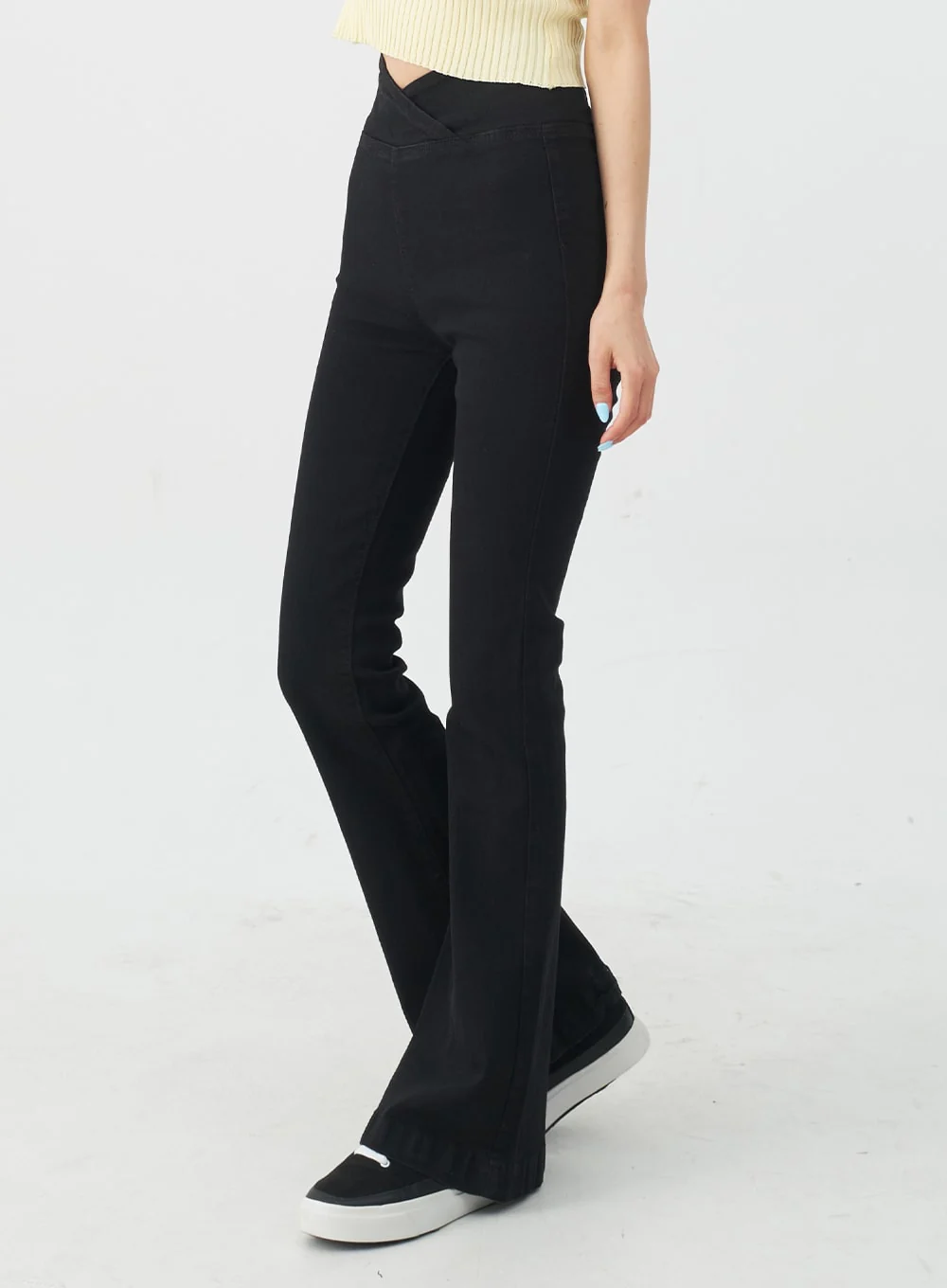Banded Boot-Cut Highwaisted Pants IJ23 - Image 10