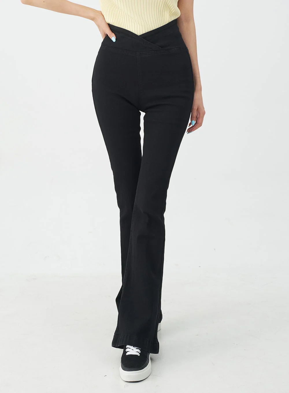 Banded Boot-Cut Highwaisted Pants IJ23 - Image 11