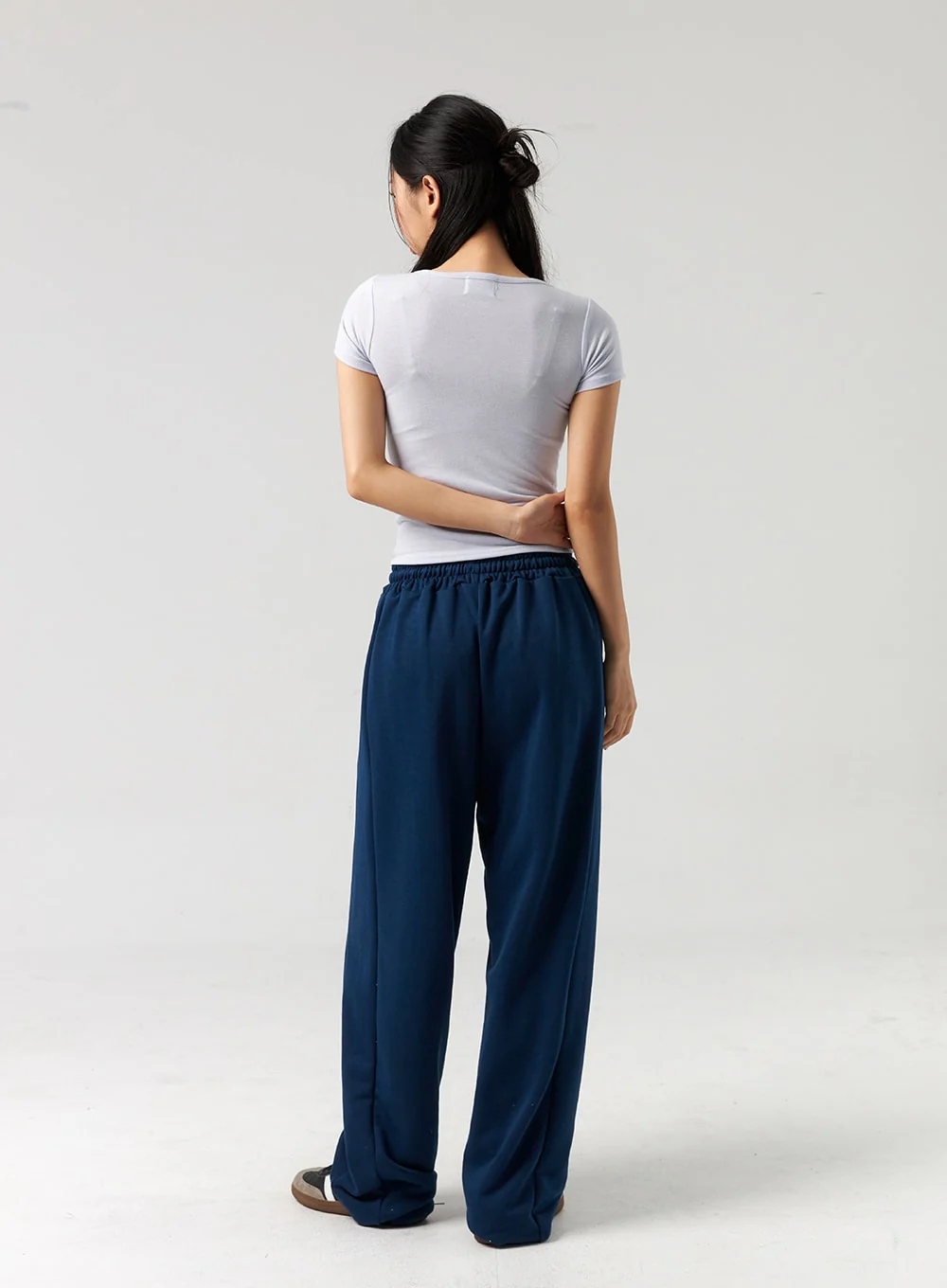 Basic Crewneck Tee CL326 - Image 15
