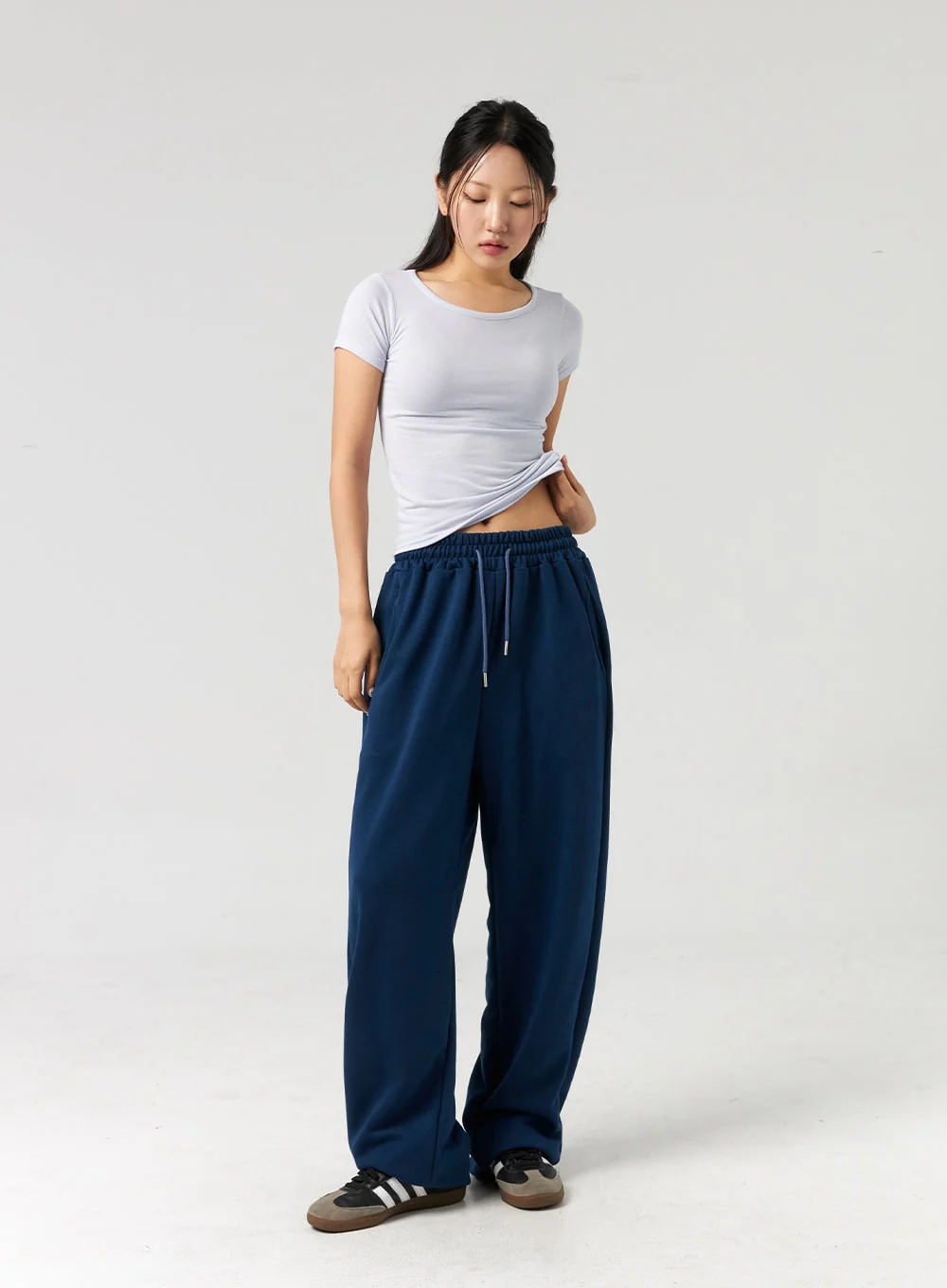 Basic Crewneck Tee CL326 - Image 16