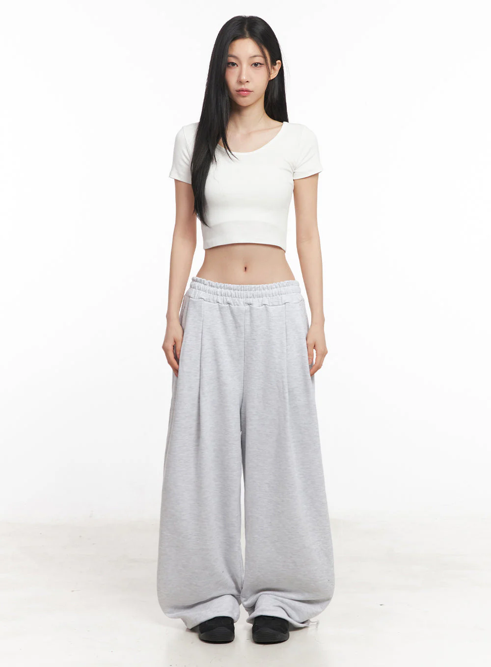Basic Lounge Crop Tee IY516 - Image 4
