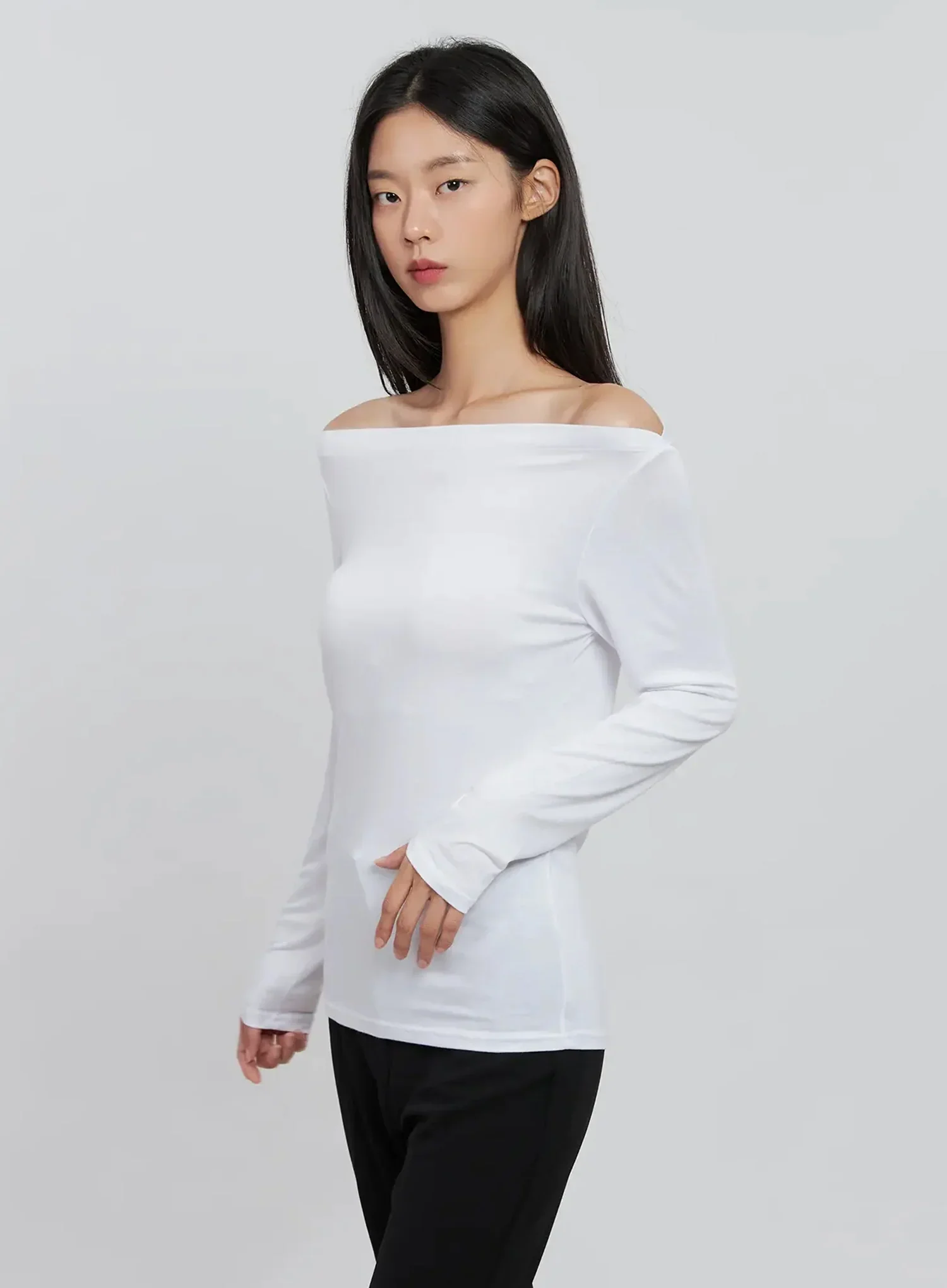 Basic Off-Shoulder Long Tee IN507 - Image 10