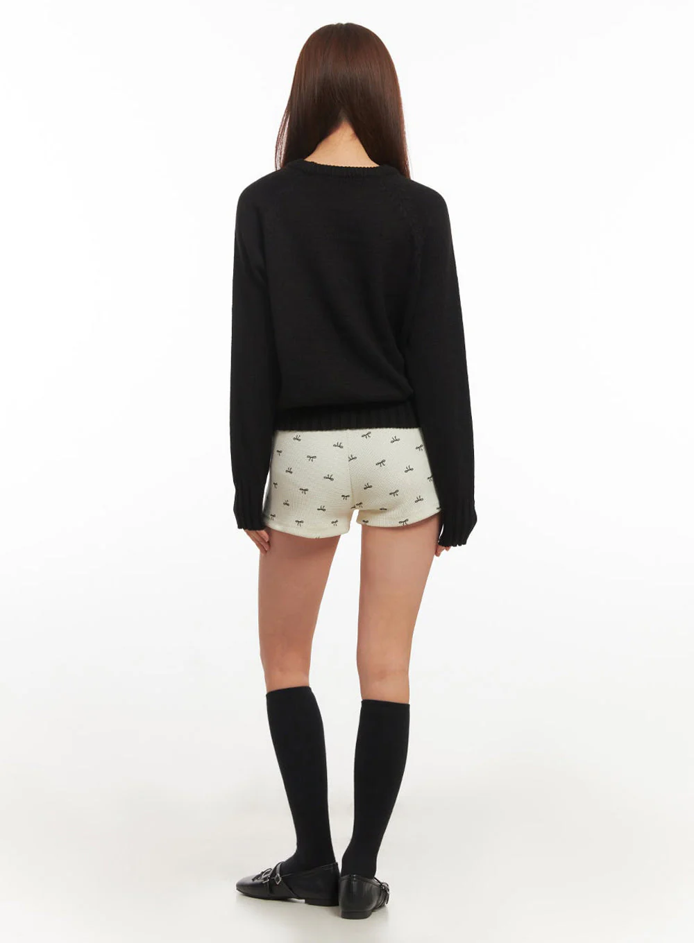 Basic Round Neck Sweater IM513 - Image 11