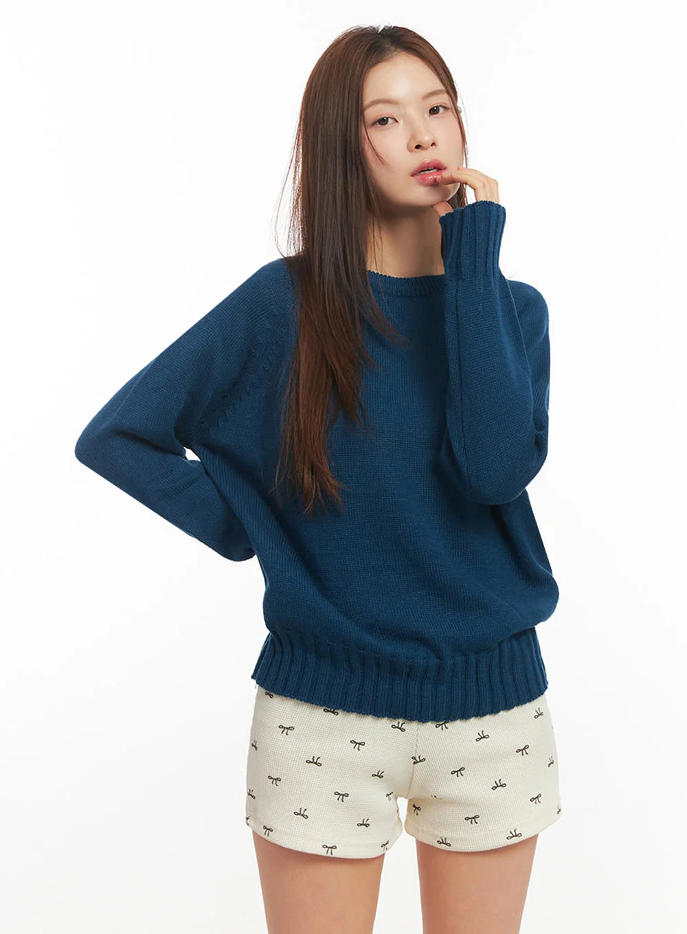 Basic Round Neck Sweater IM513 - Image 18