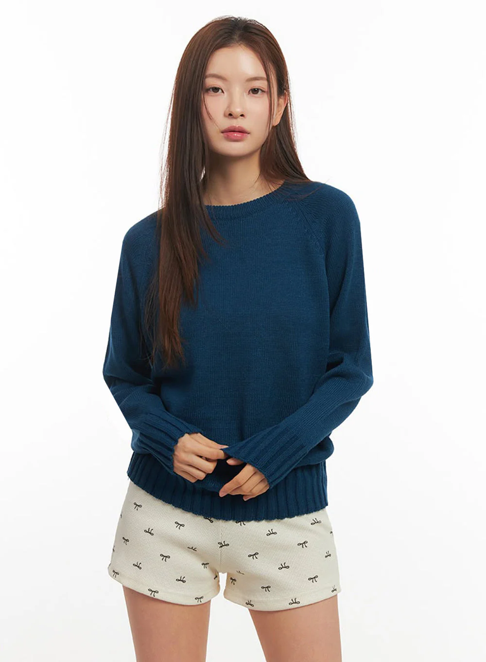 Basic Round Neck Sweater IM513 - Image 7