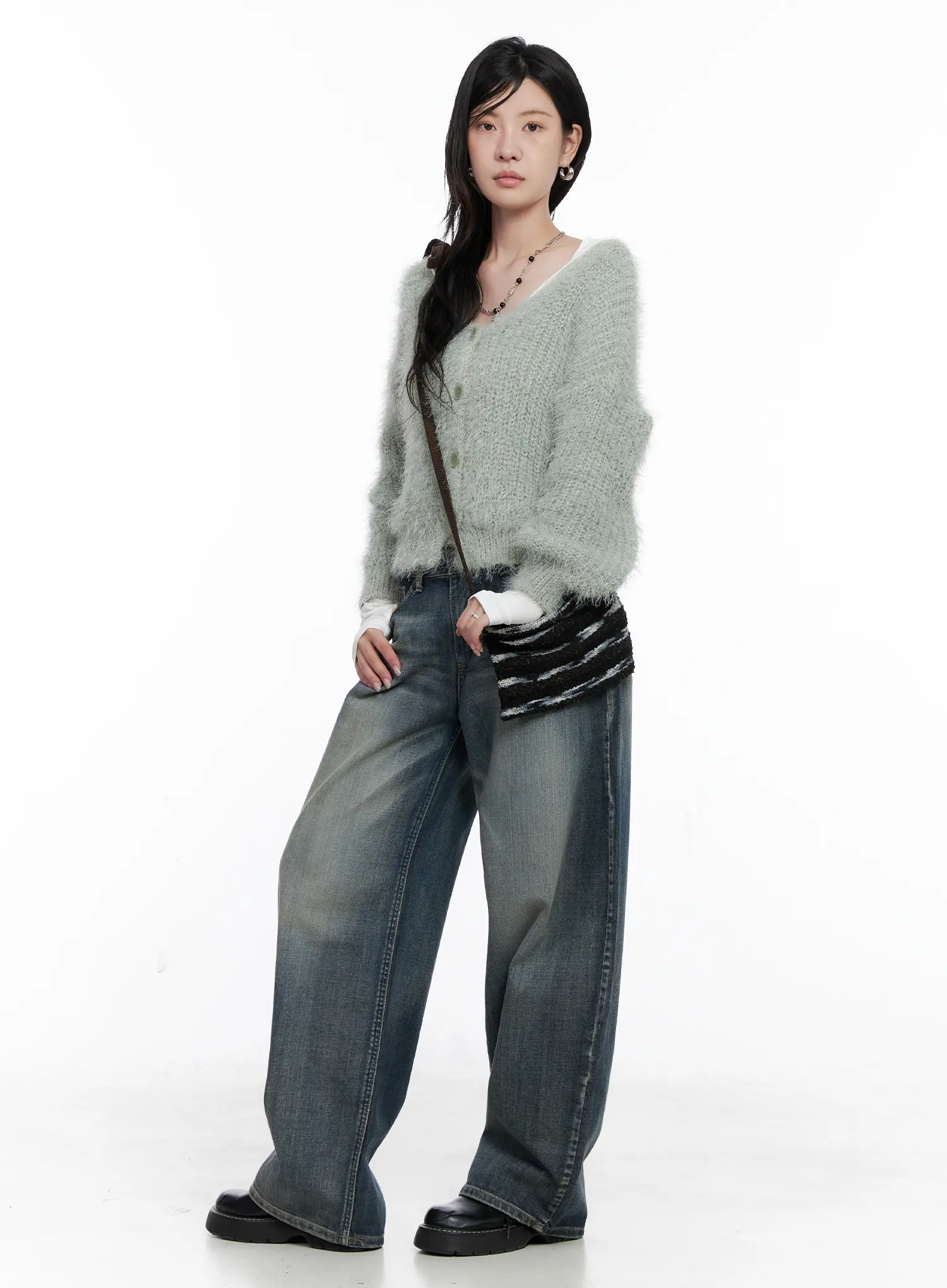 Basic Slim Fit Hoodie CS526 - Image 7