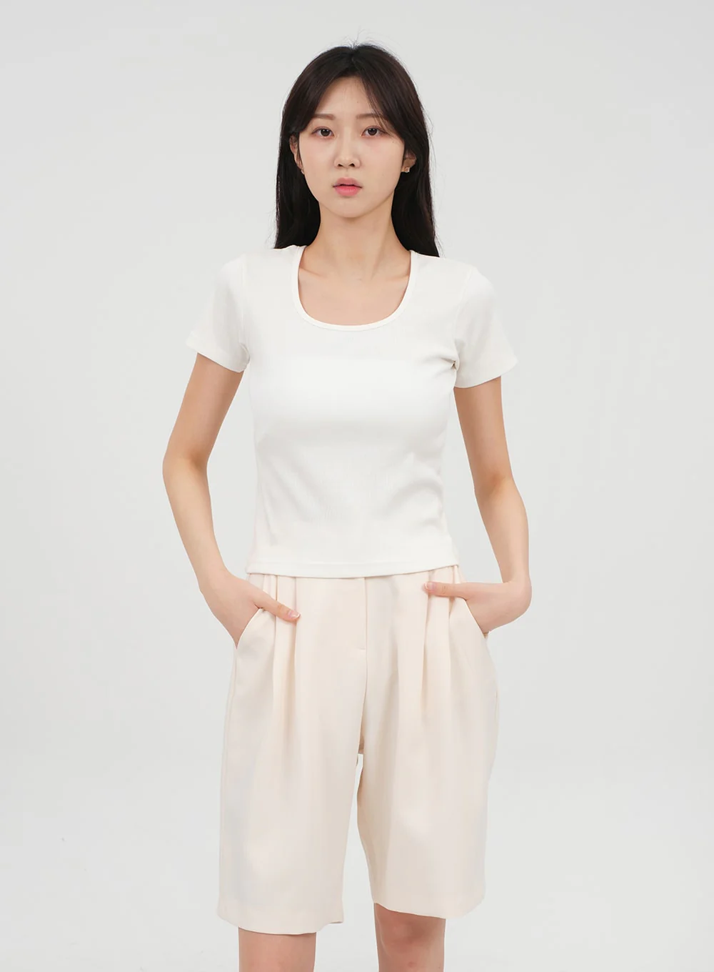 Basic Square Neck T-shirt OA13 - Image 2
