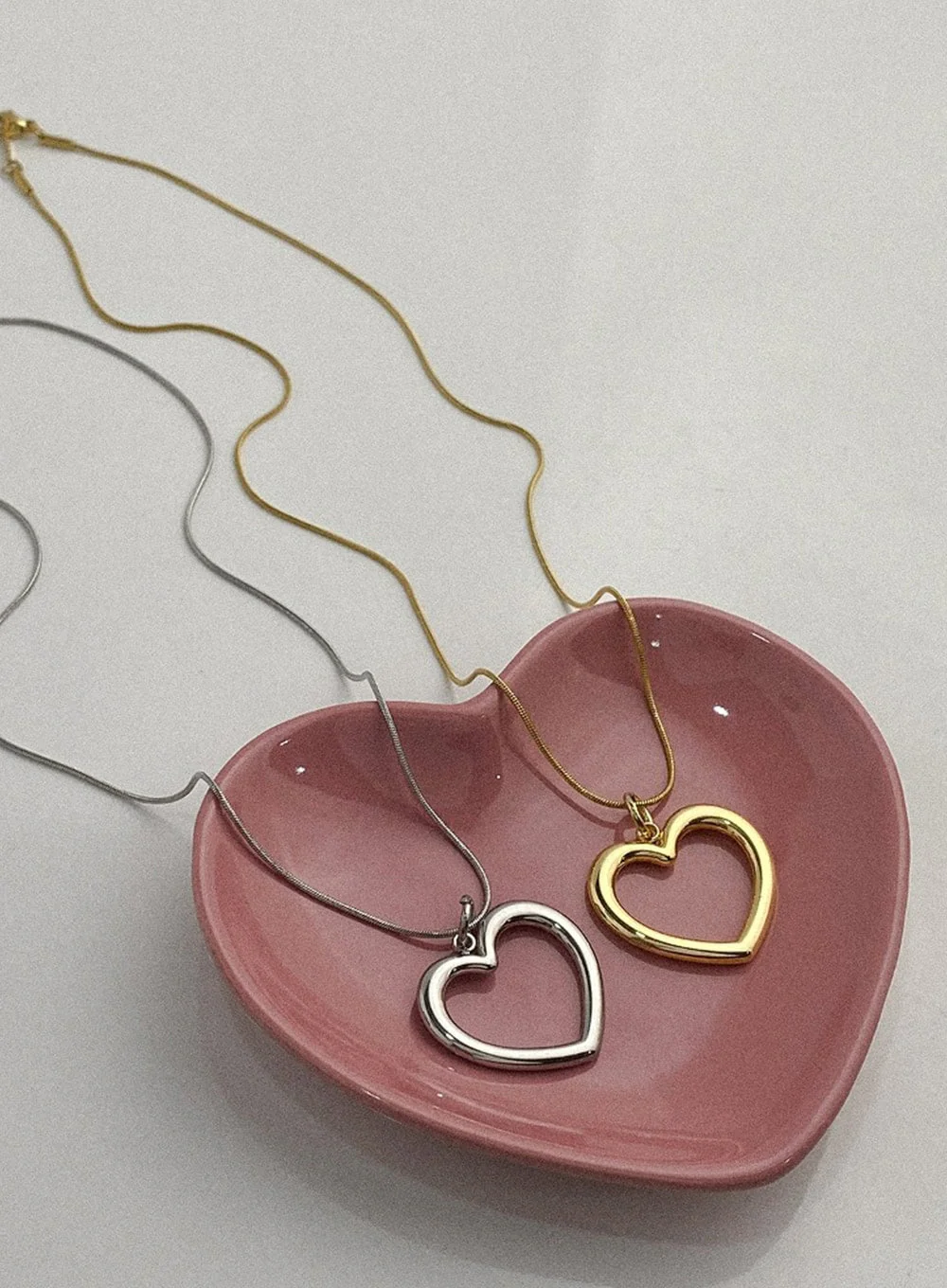 Big Heart Outline Necklace IA517 - Image 2