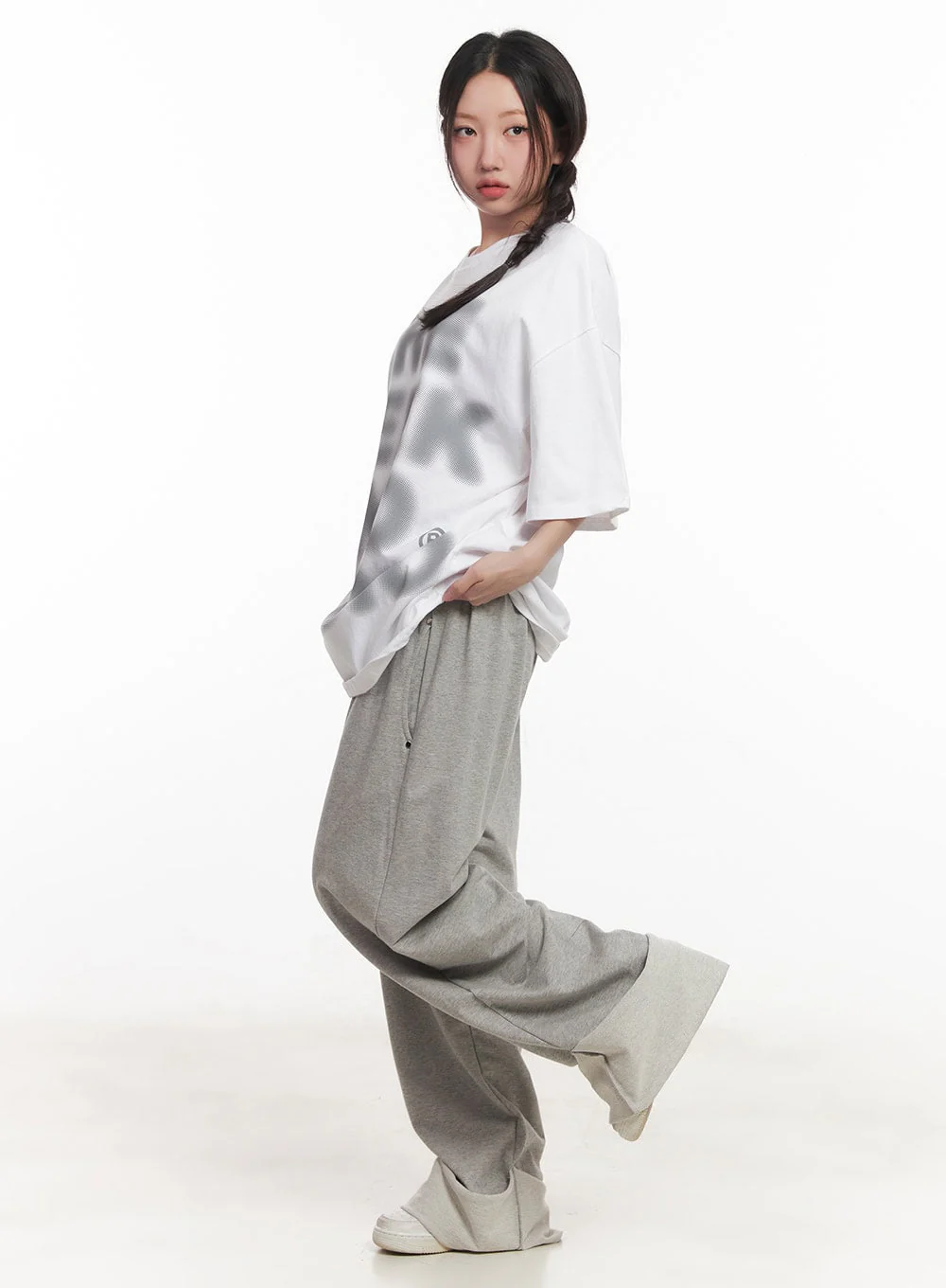 Blur Graphic Oversize T-Shirt CA529 - Image 5