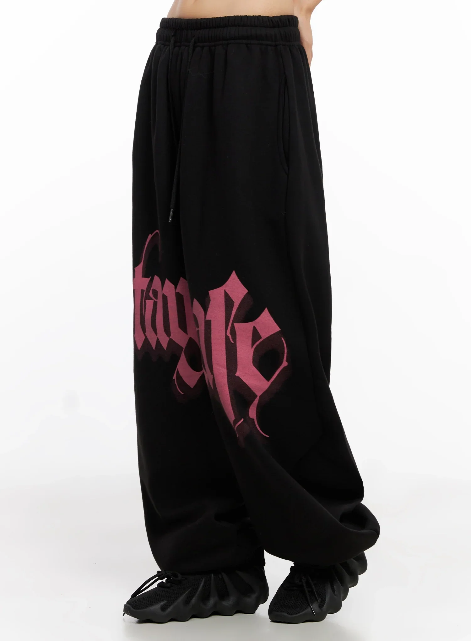 Bold Graphic Sweatpants IN503 - Image 9