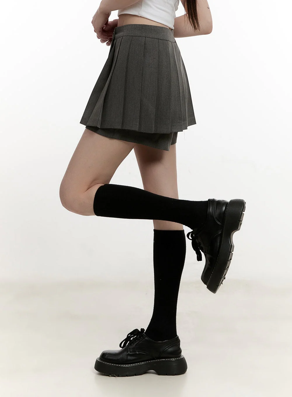 Buttoned Pleated Mini Skort CM513 - Image 3