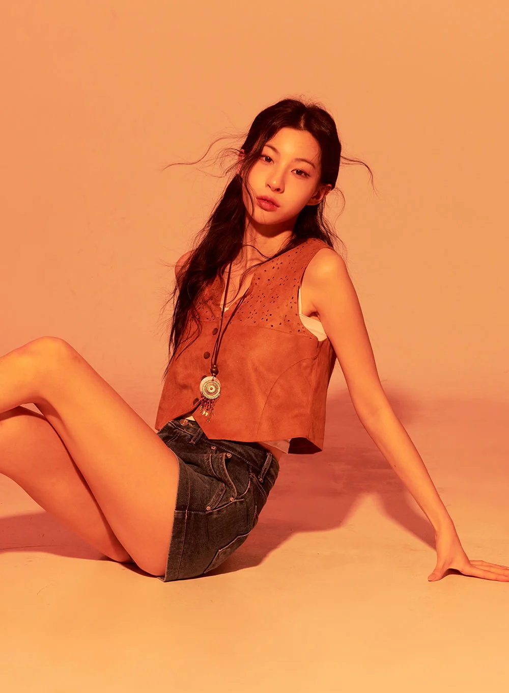 Buttoned Suede V-Neck Vest Top CF513 - Image 2