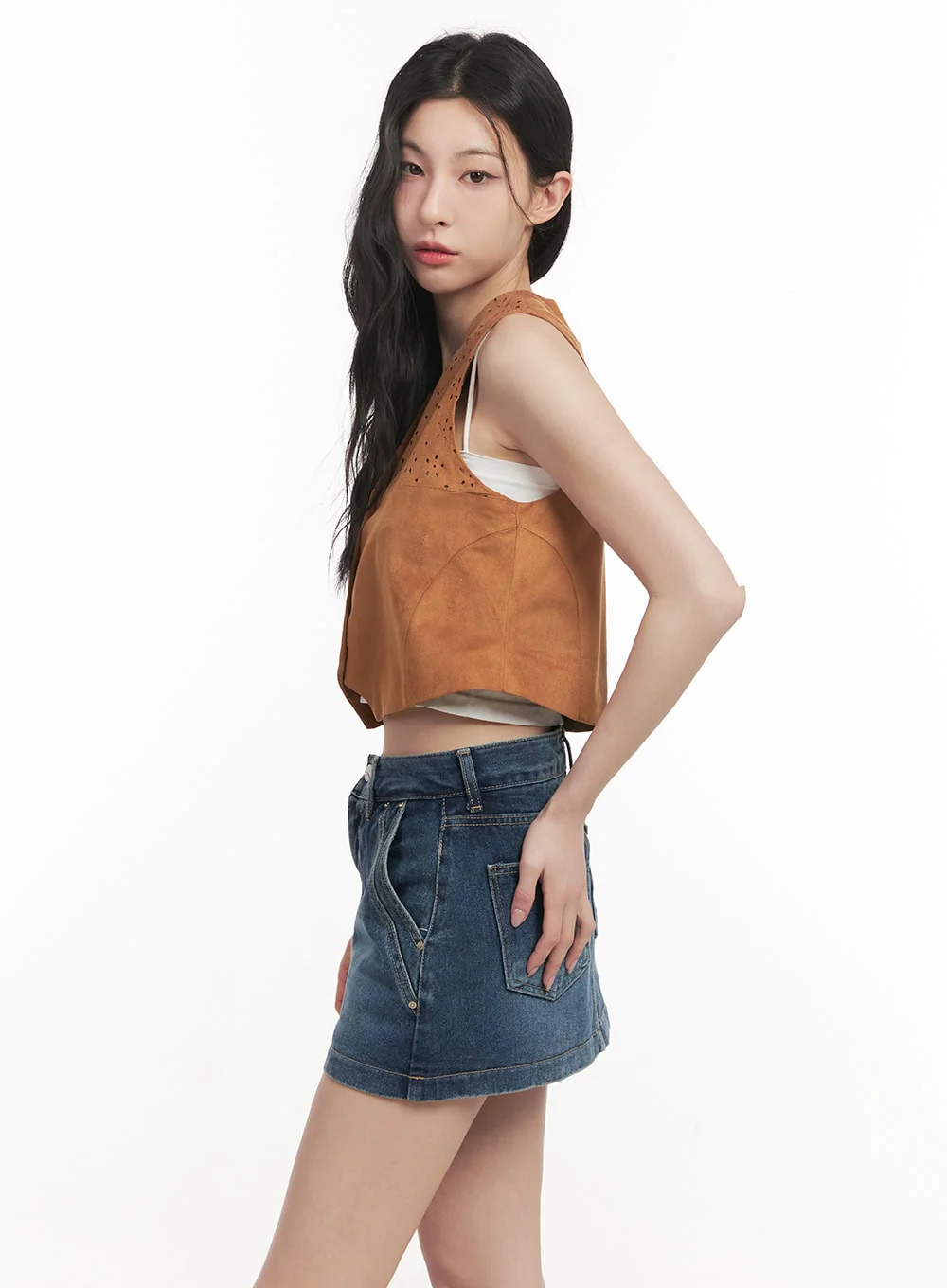 Buttoned Suede V-Neck Vest Top CF513 - Image 6