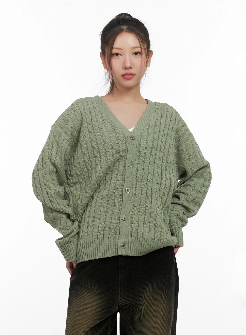 Cable Knit Relaxed Fit Cardigan C7102 - Image 12