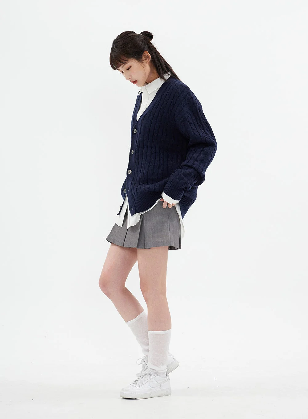 Cable Knit Relaxed Fit Cardigan C7102 - Image 15