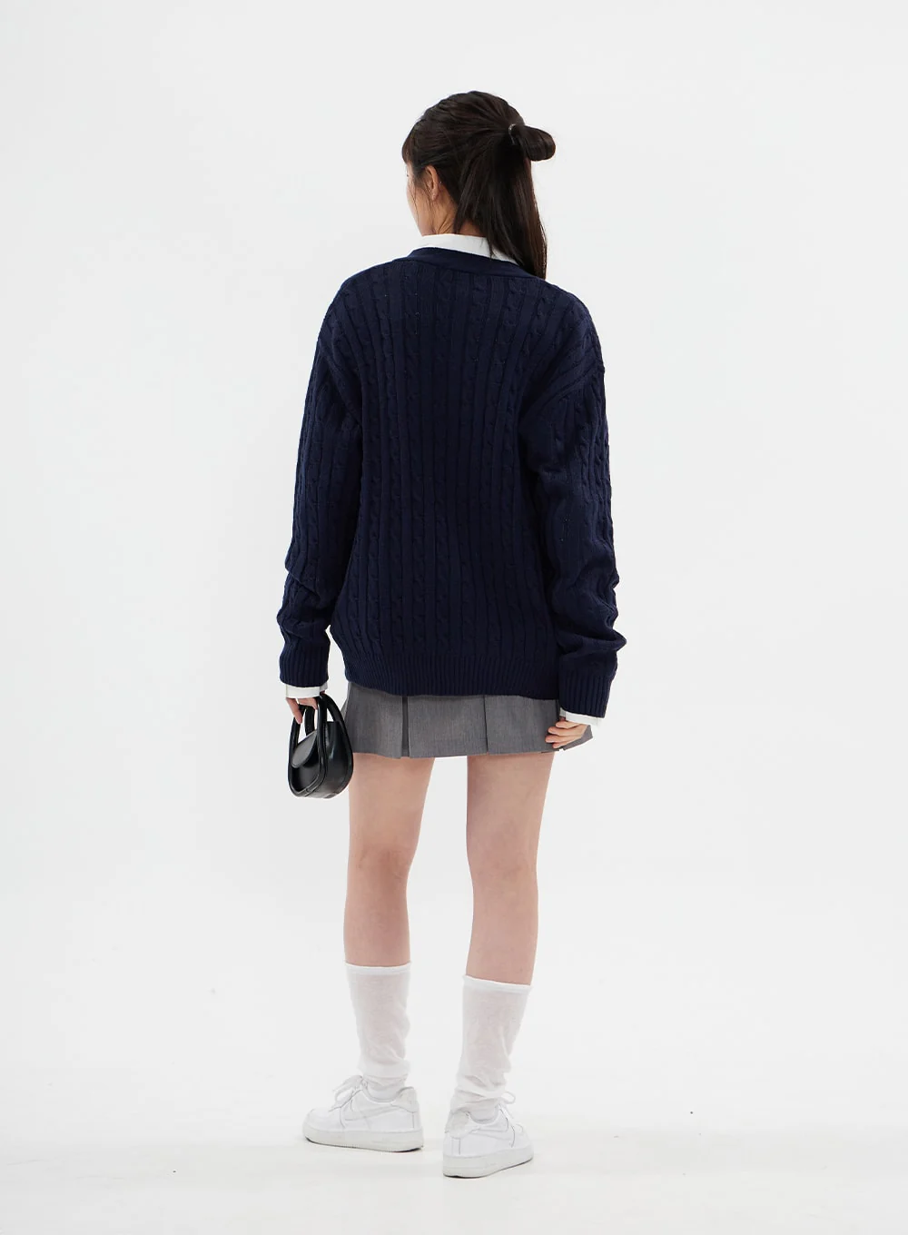 Cable Knit Relaxed Fit Cardigan C7102 - Image 18