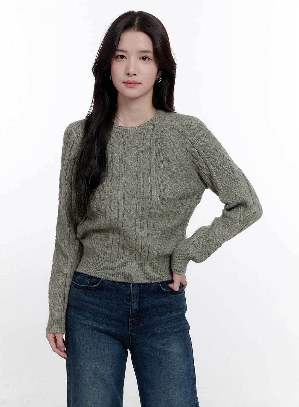 Cable Knit Round Neck Sweater ON418 - Image 10