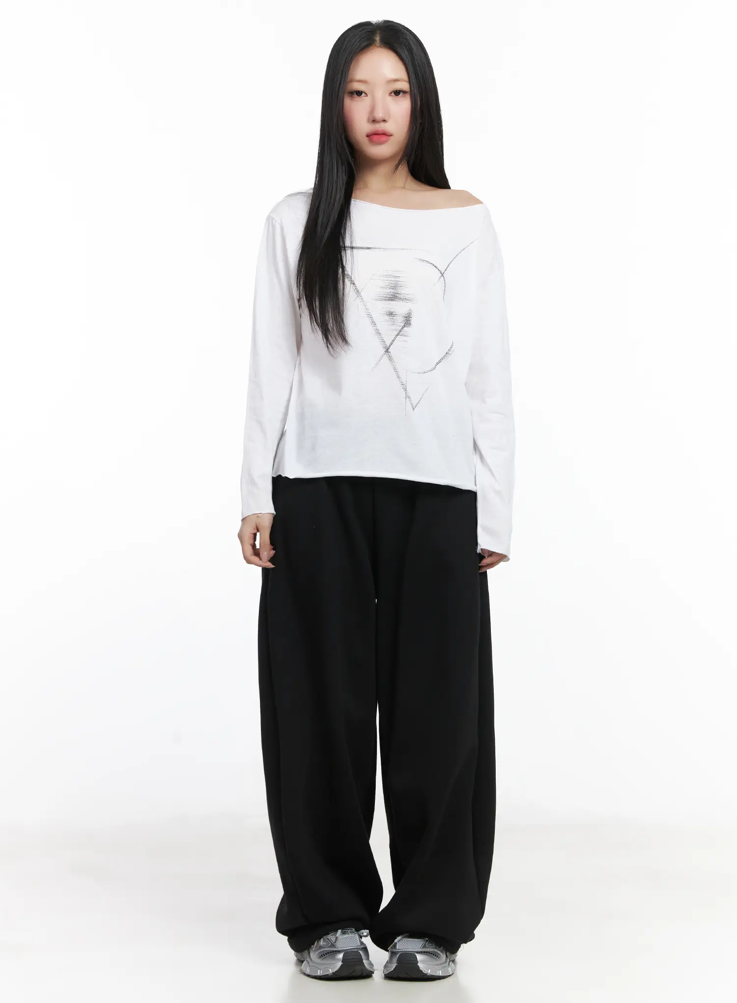 Casual Relaxed Neck Graphic Long Sleeve Tee CD530 - Image 3