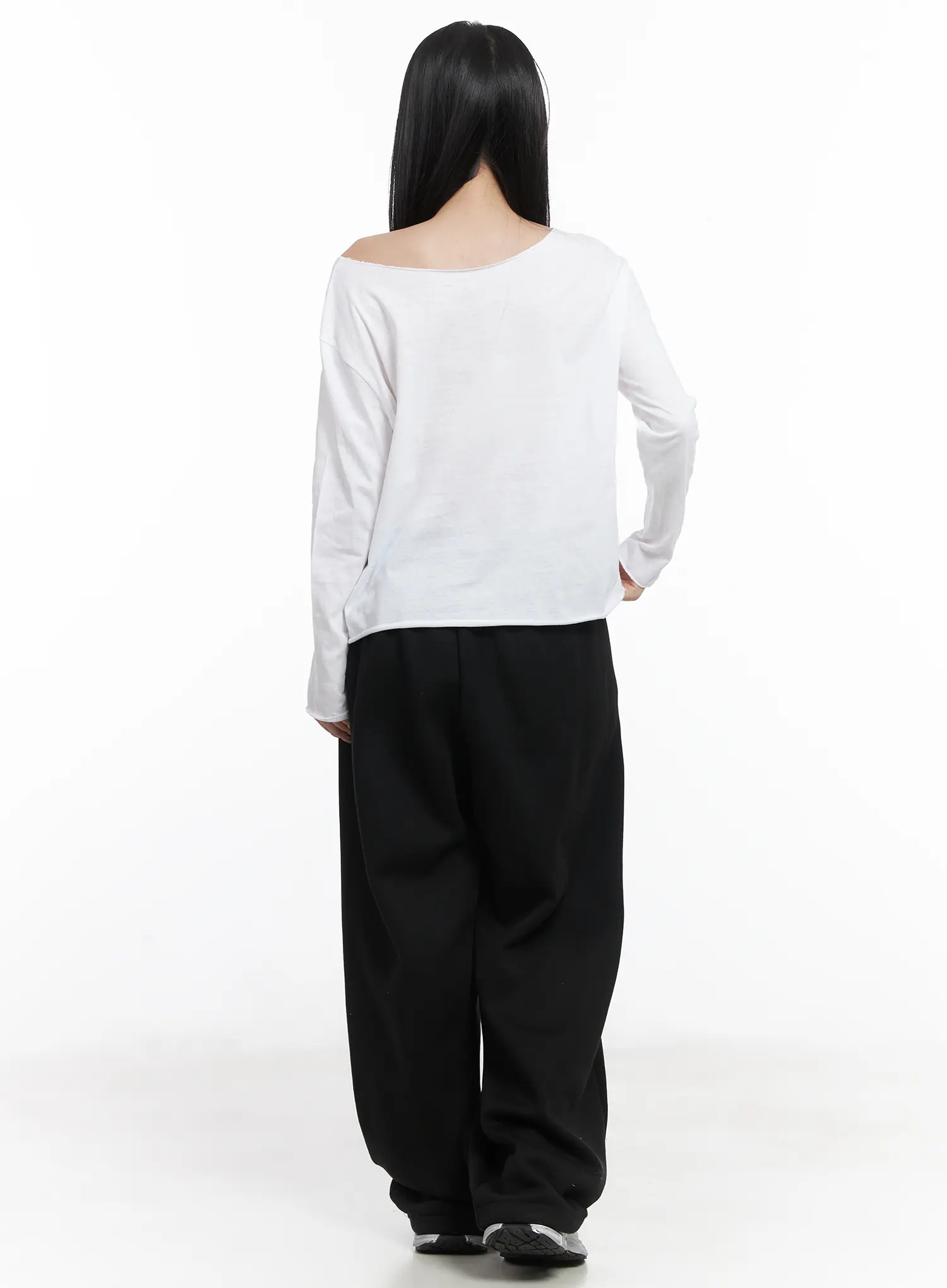 Casual Relaxed Neck Graphic Long Sleeve Tee CD530 - Image 5