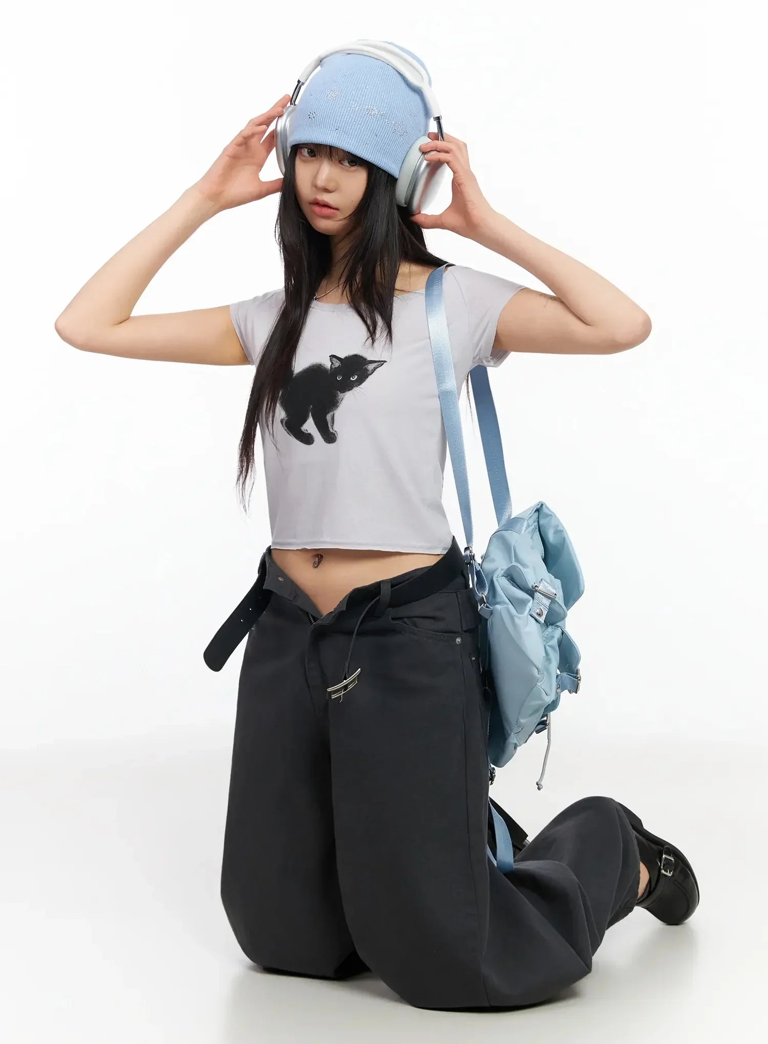 Cat Graphic Off-Shoulder Crop Top IA523 - Image 12