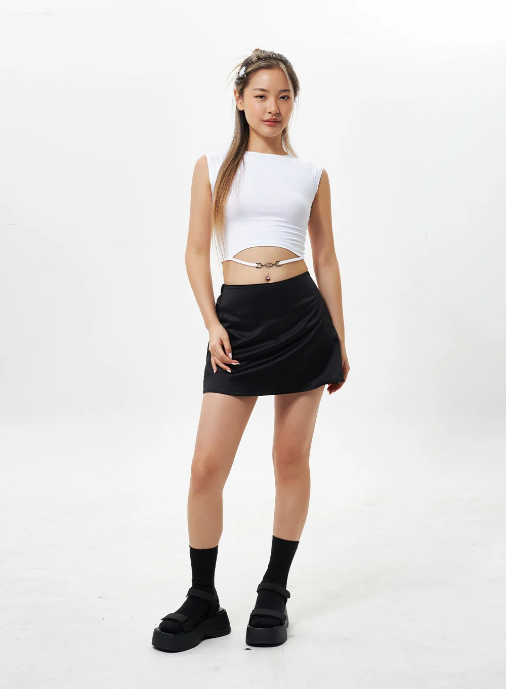 Chain Detail Cropped Top CY330 - Image 13