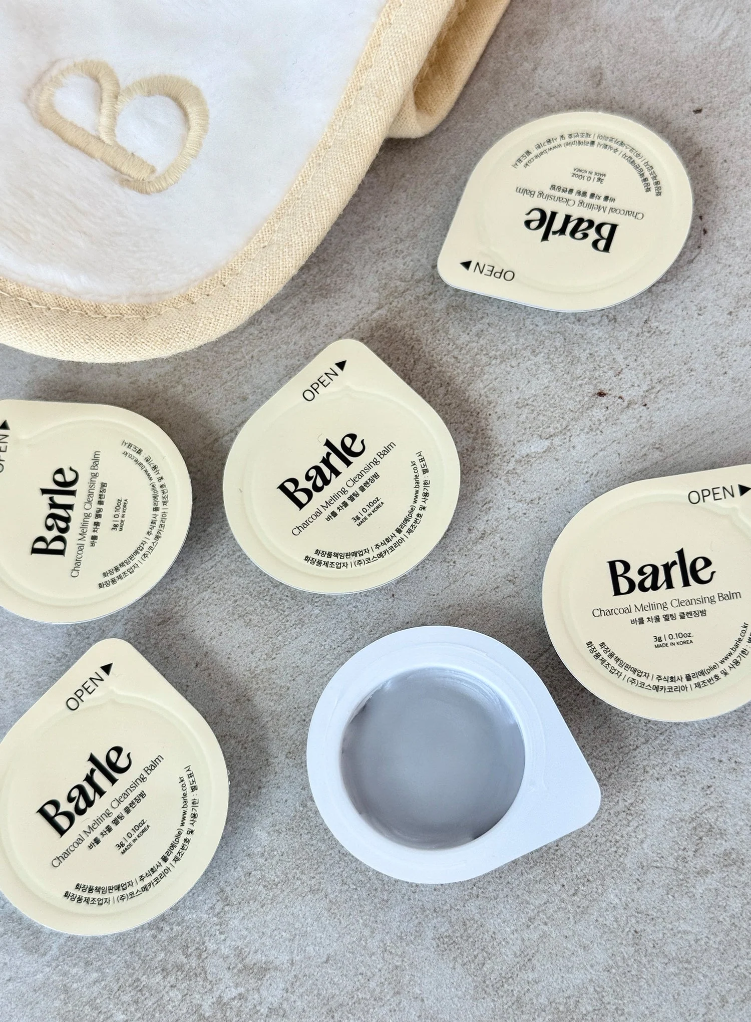 Charcoal Melting Cleansing Balm Travel Kit (3g*14ea) - Image 3