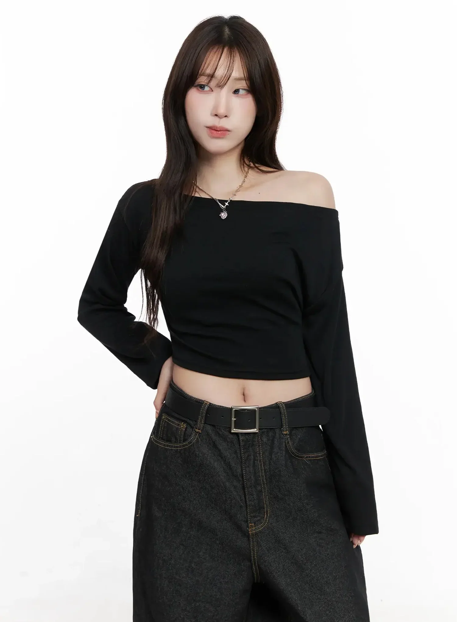 Chic Off-Shoulder Cropped Tee IN514 - Image 13
