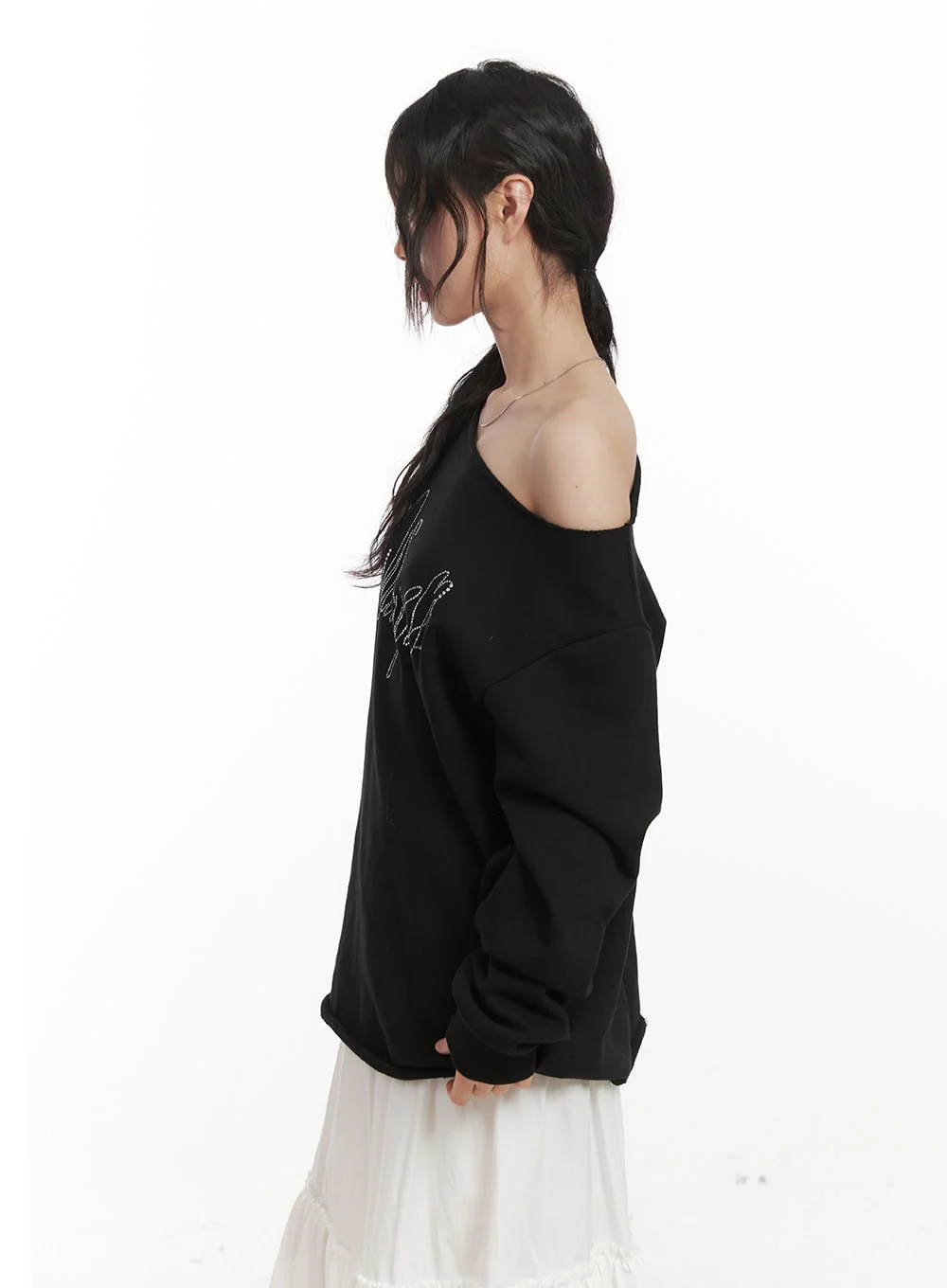 Chic One-Shoulder Studded Sweatshirt CJ523 - Image 4