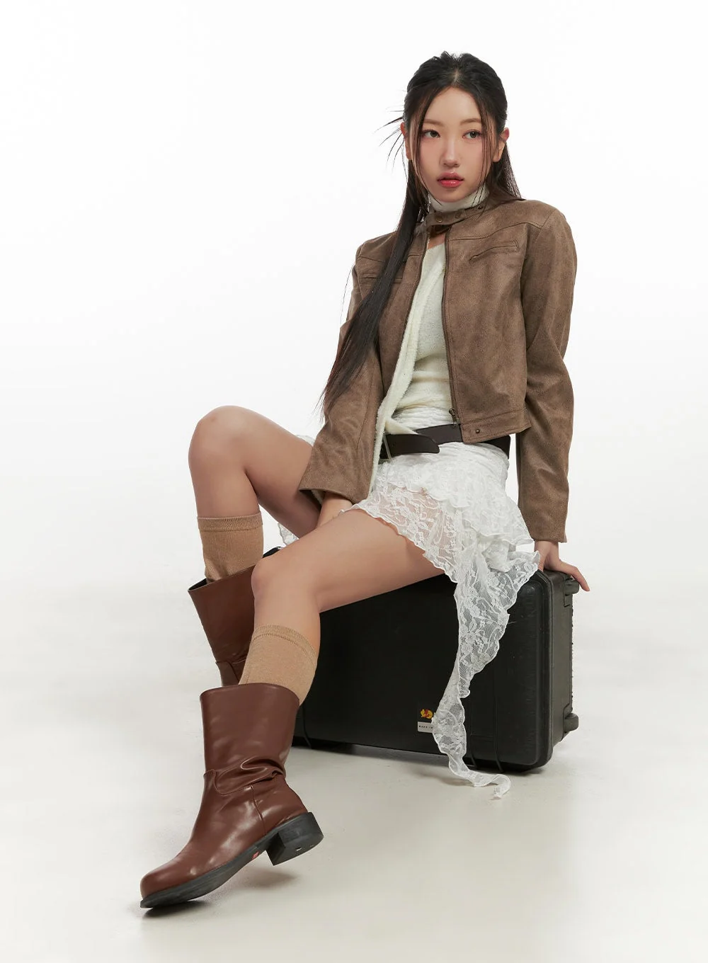 Chic Silhouette Jacket CN428 - Image 3