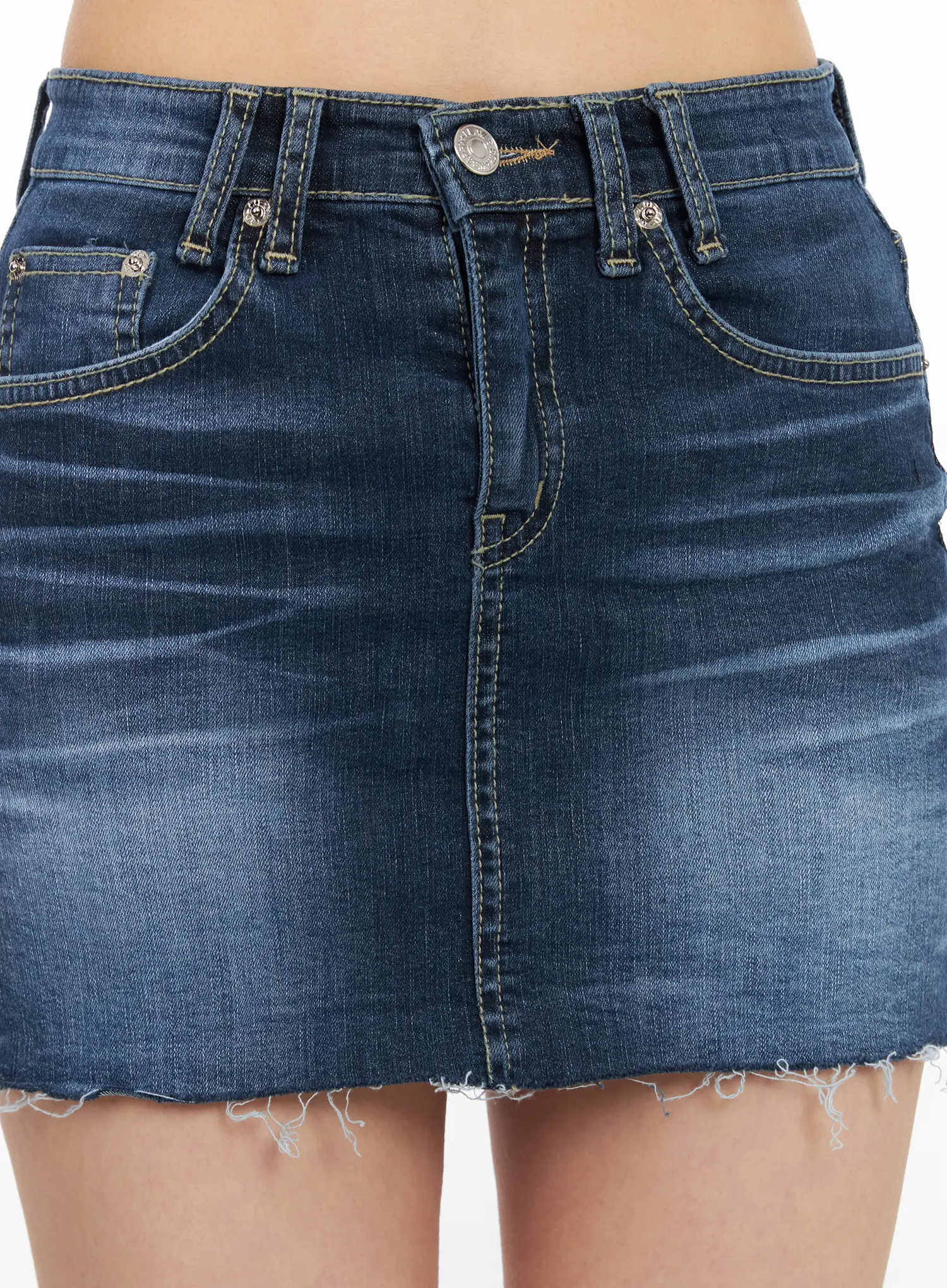 Classic Frayed Hem Denim Mini Skirt CM516 - Image 3