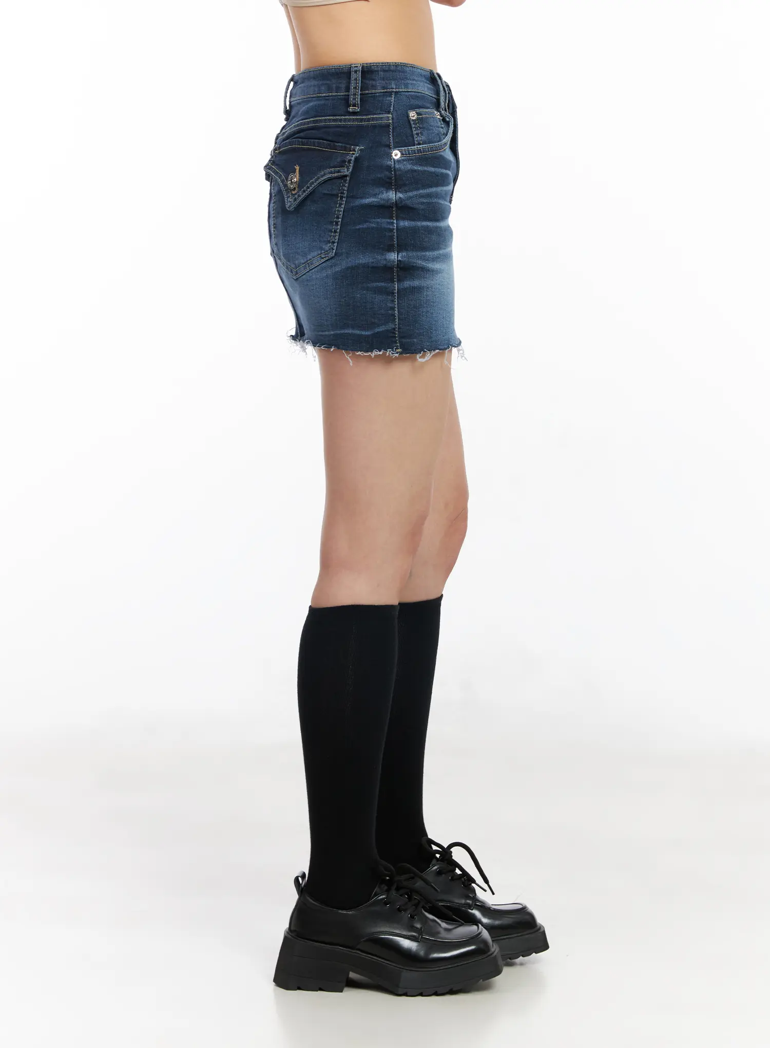 Classic Frayed Hem Denim Mini Skirt CM516 - Image 4