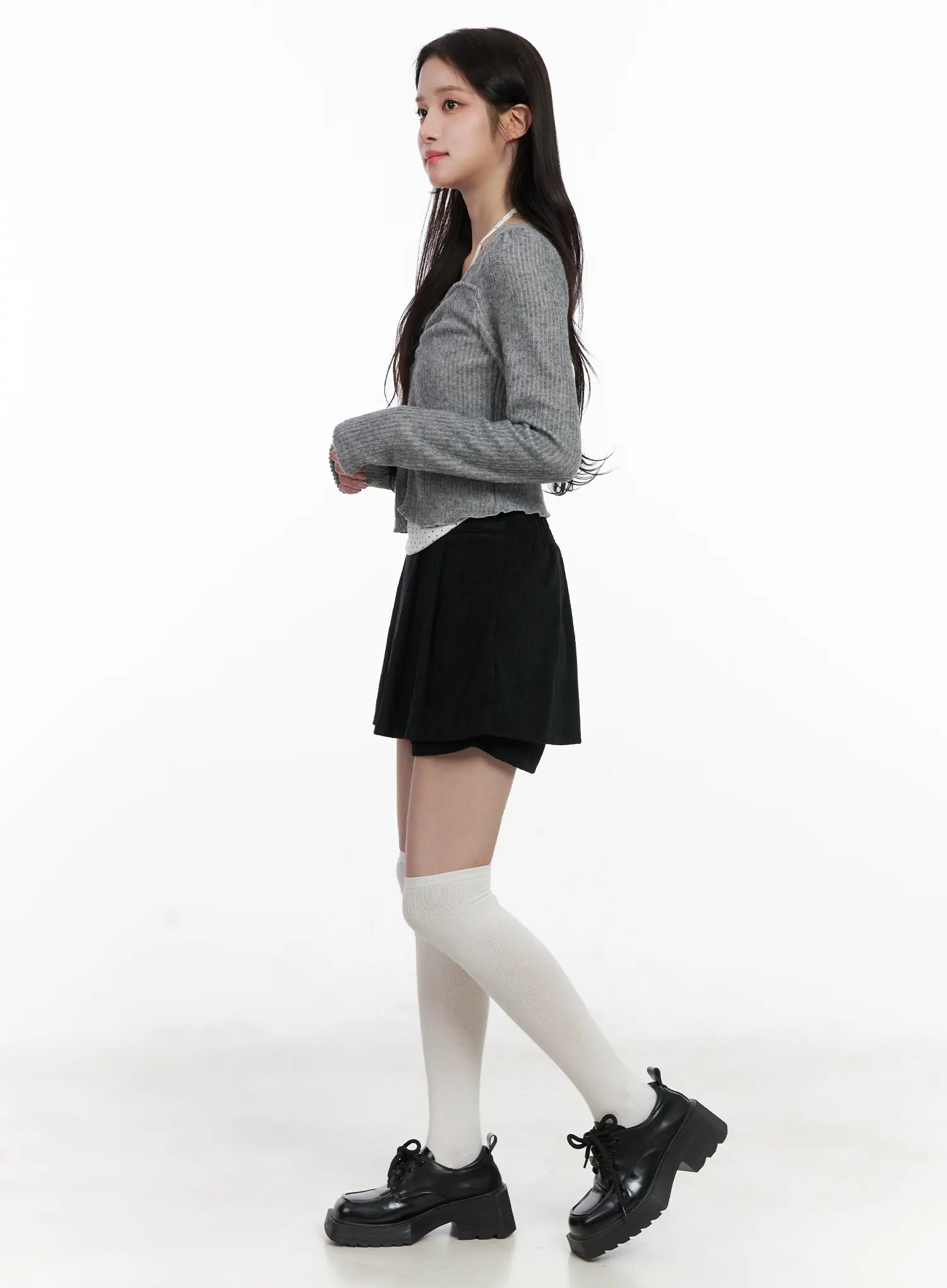 Classic Pleated Mini Skirt CN527 - Image 4