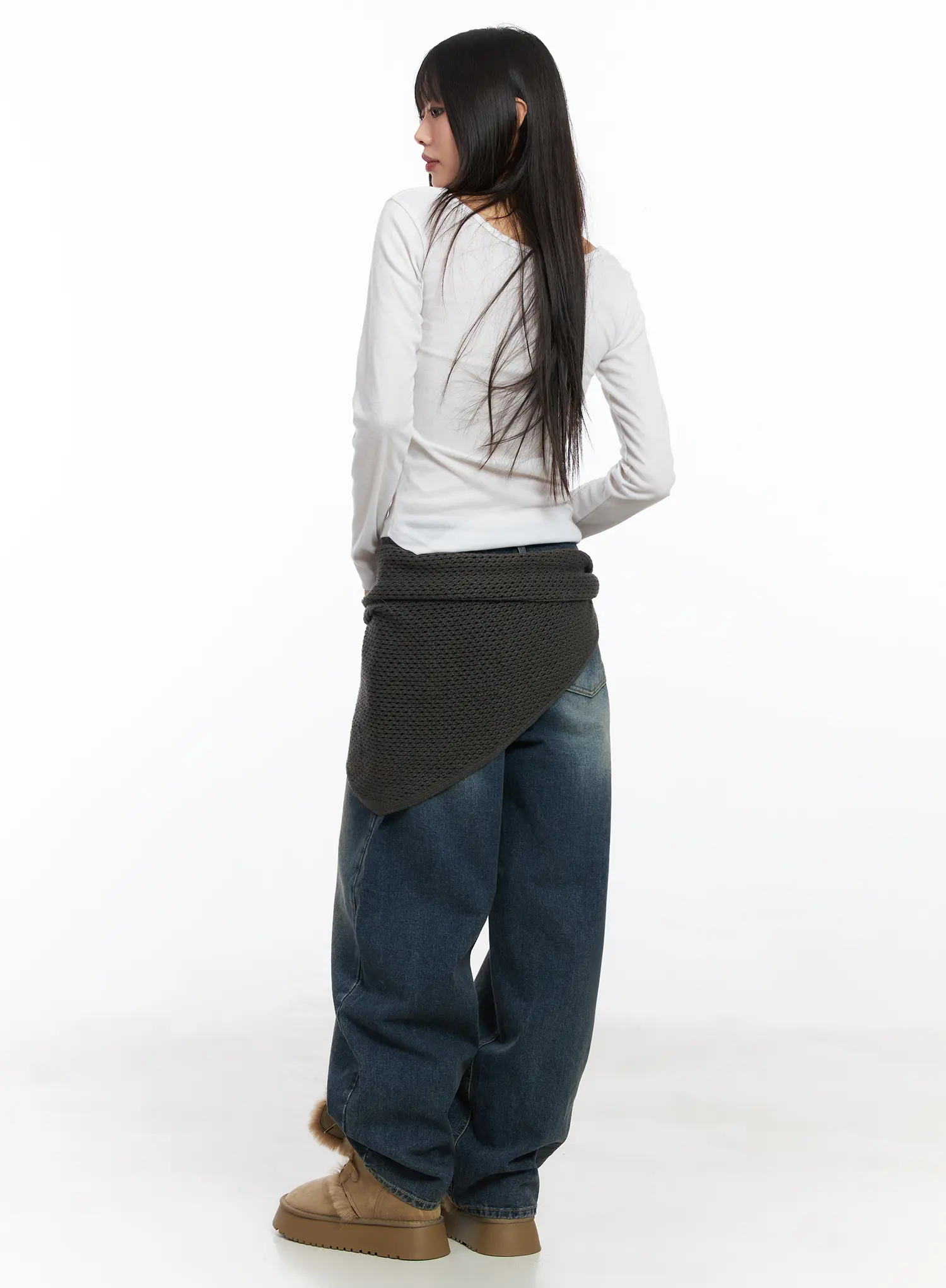 Classic U-Neck Long Sleeve Top CD518 - Image 4